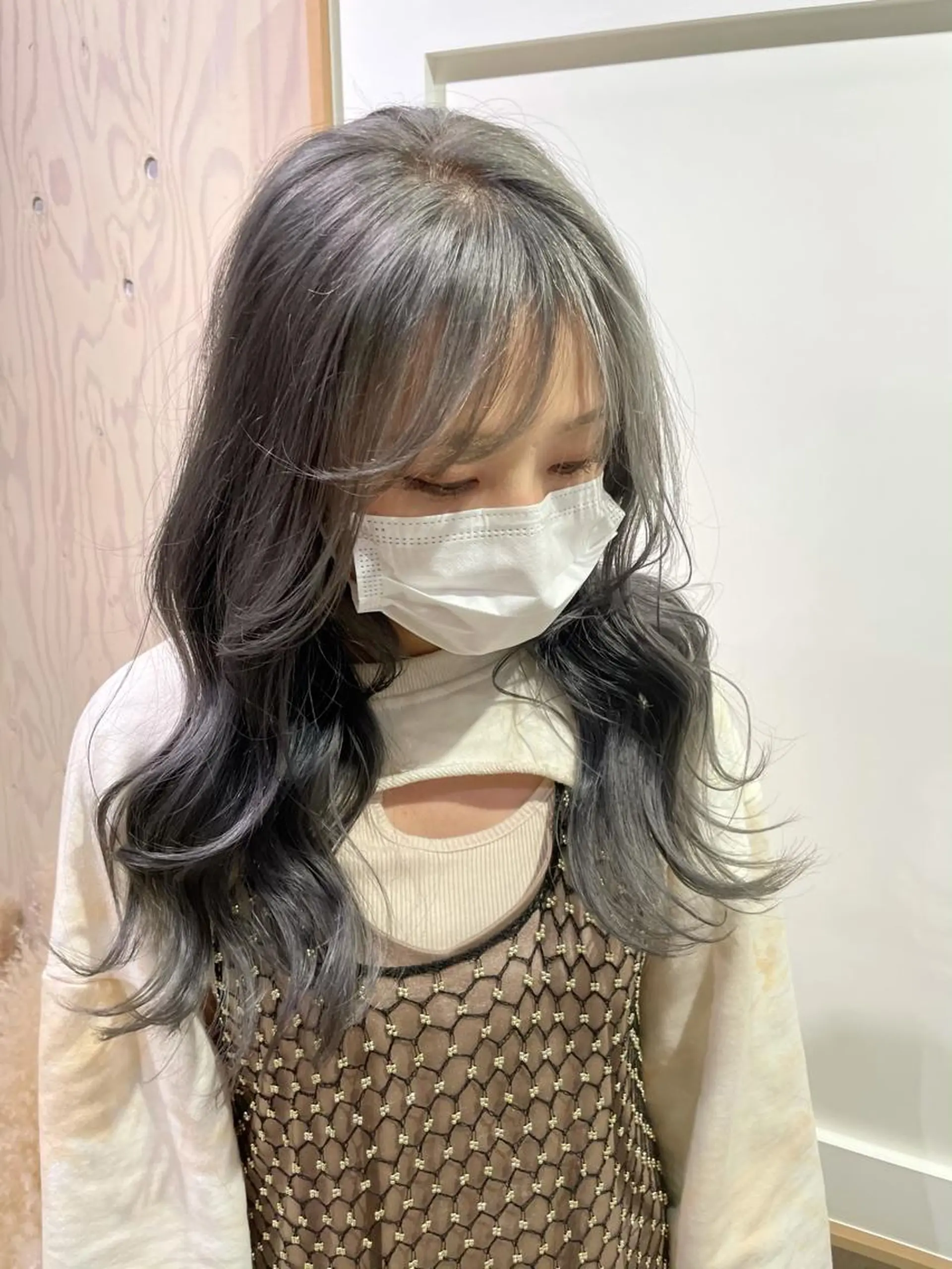 ロング カラー シルバー ホワイトシルバー 🩵アンブレラカラー 髪質改善　丸尾】のヘアスタイル