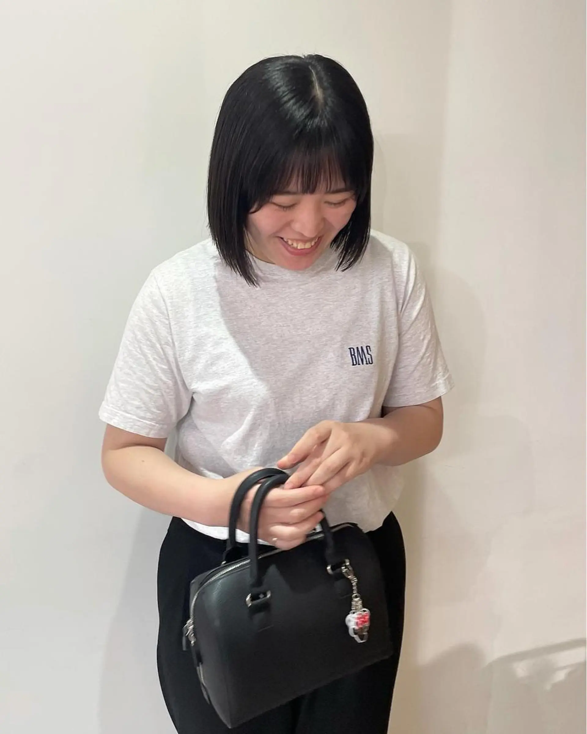 ショート カラー nonoka オリーブ/レイヤーのヘアスタイル