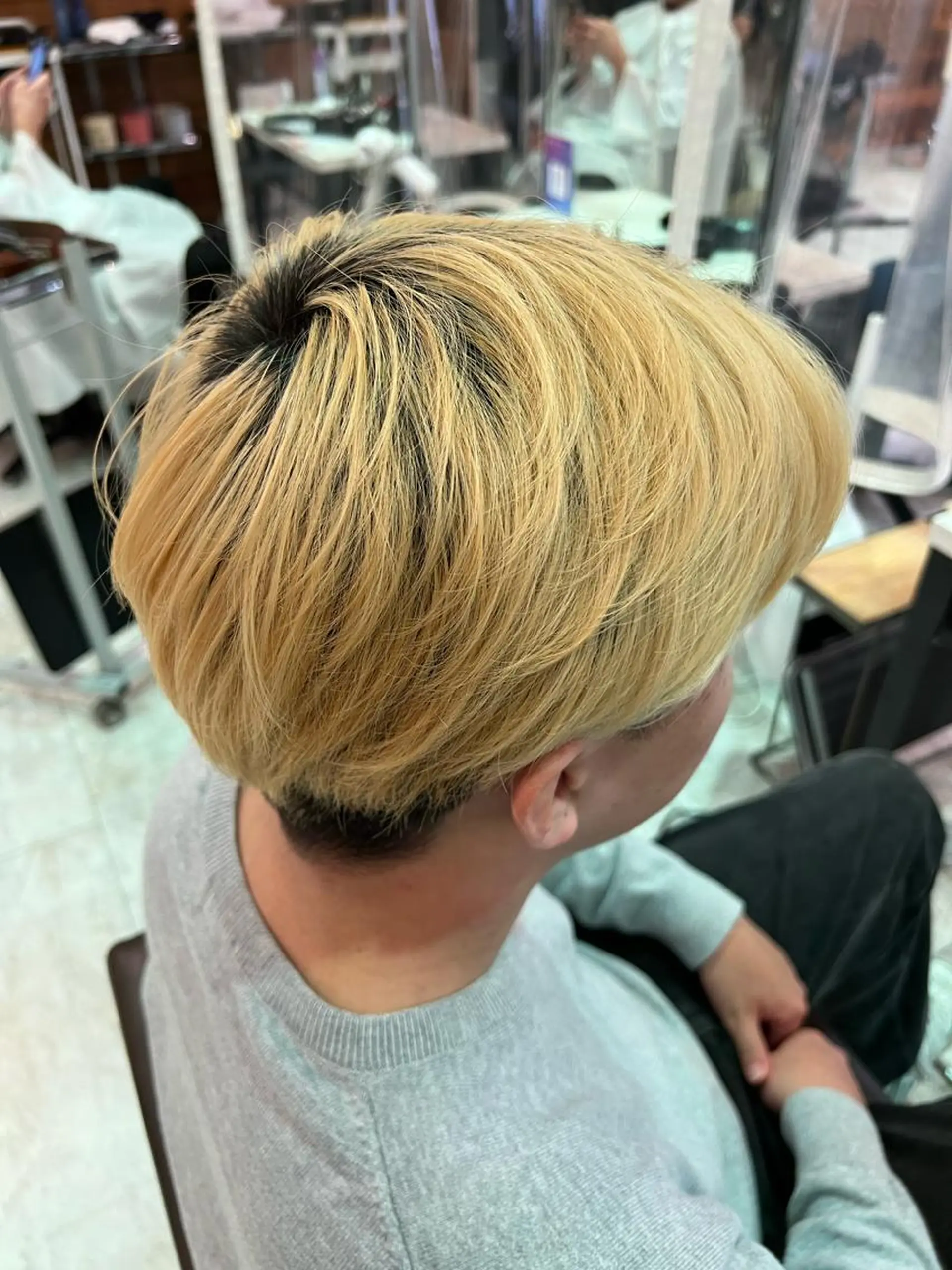 カラー plaatje ハルトのヘアスタイル