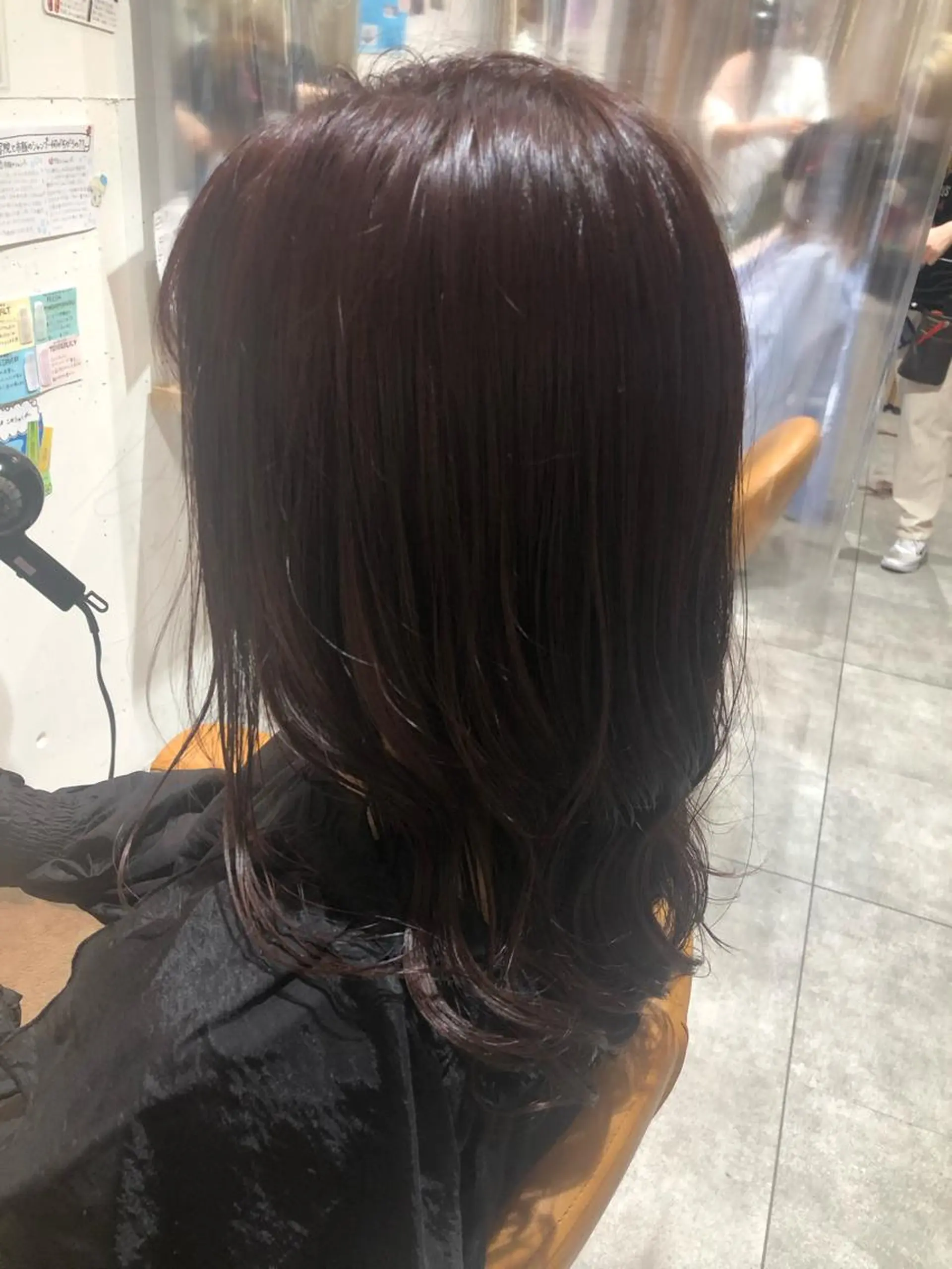 ミディアム 田辺 黎花のヘアスタイル