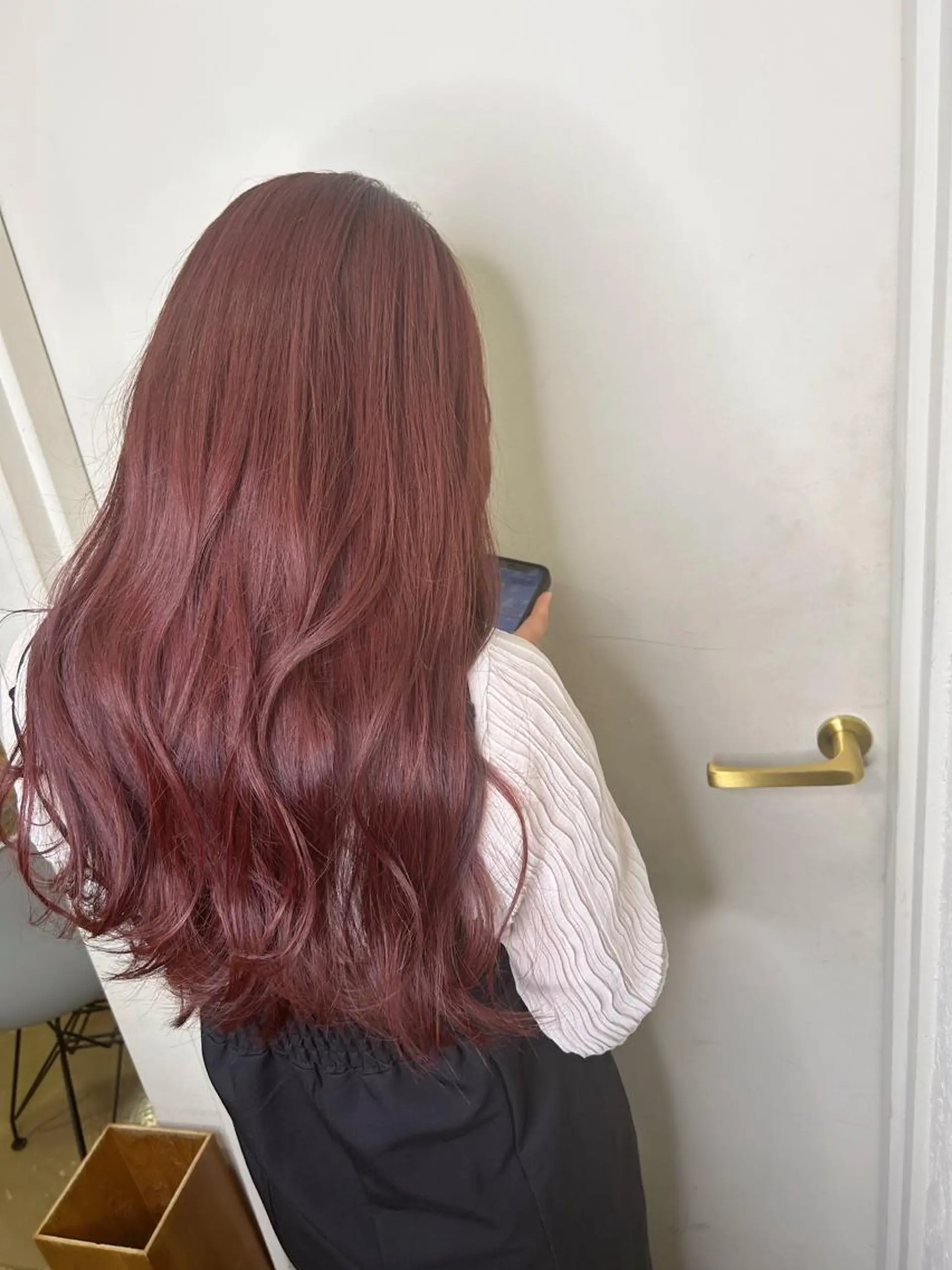 セミロング 透明感カラー NAN AMI グレージュのヘアスタイル