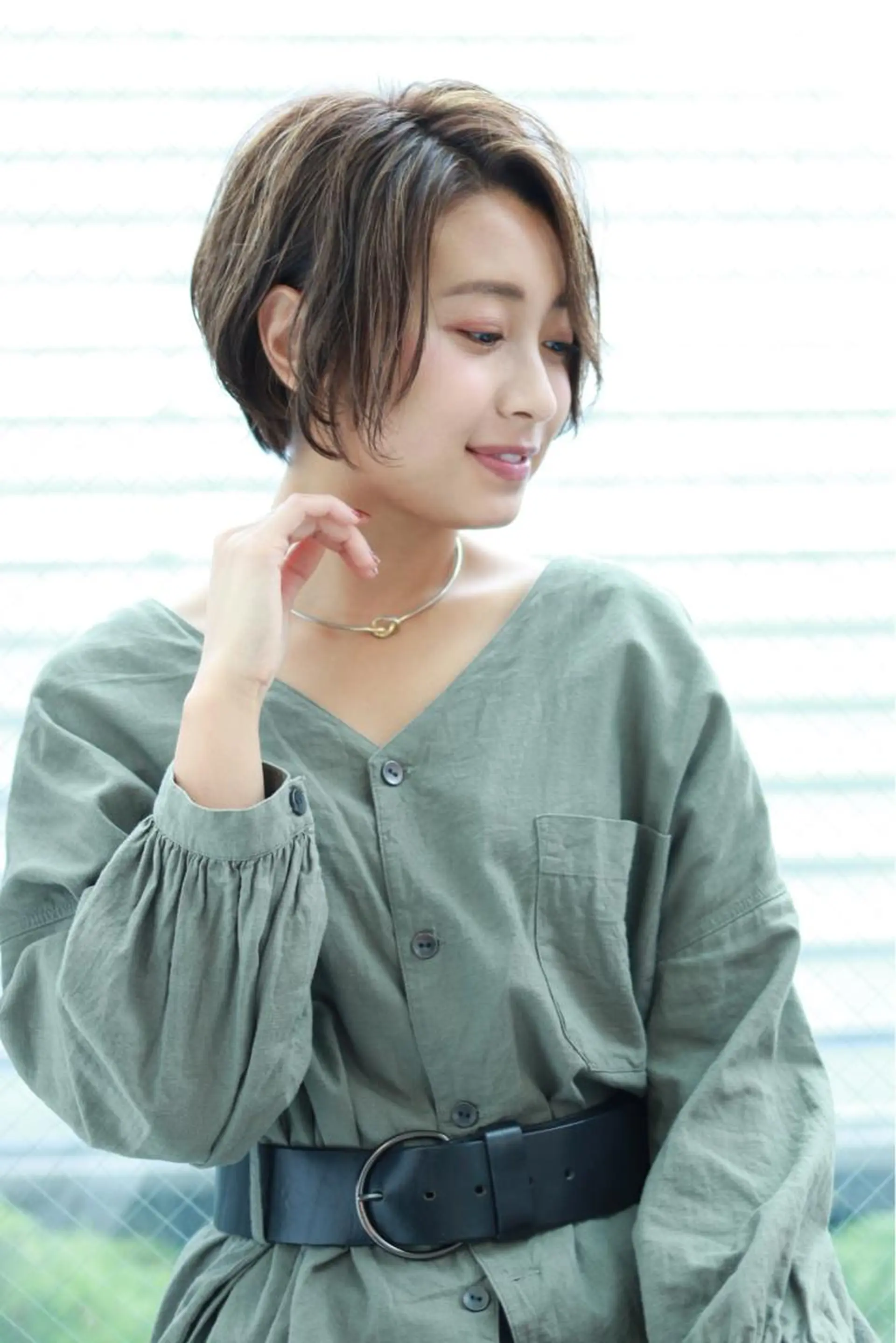 ショート カラー ショートボブ ハイライトカラー ボブ ハイライト ショートヘア カット ヘアカラー トリートメント 齋藤 咲のヘアスタイル