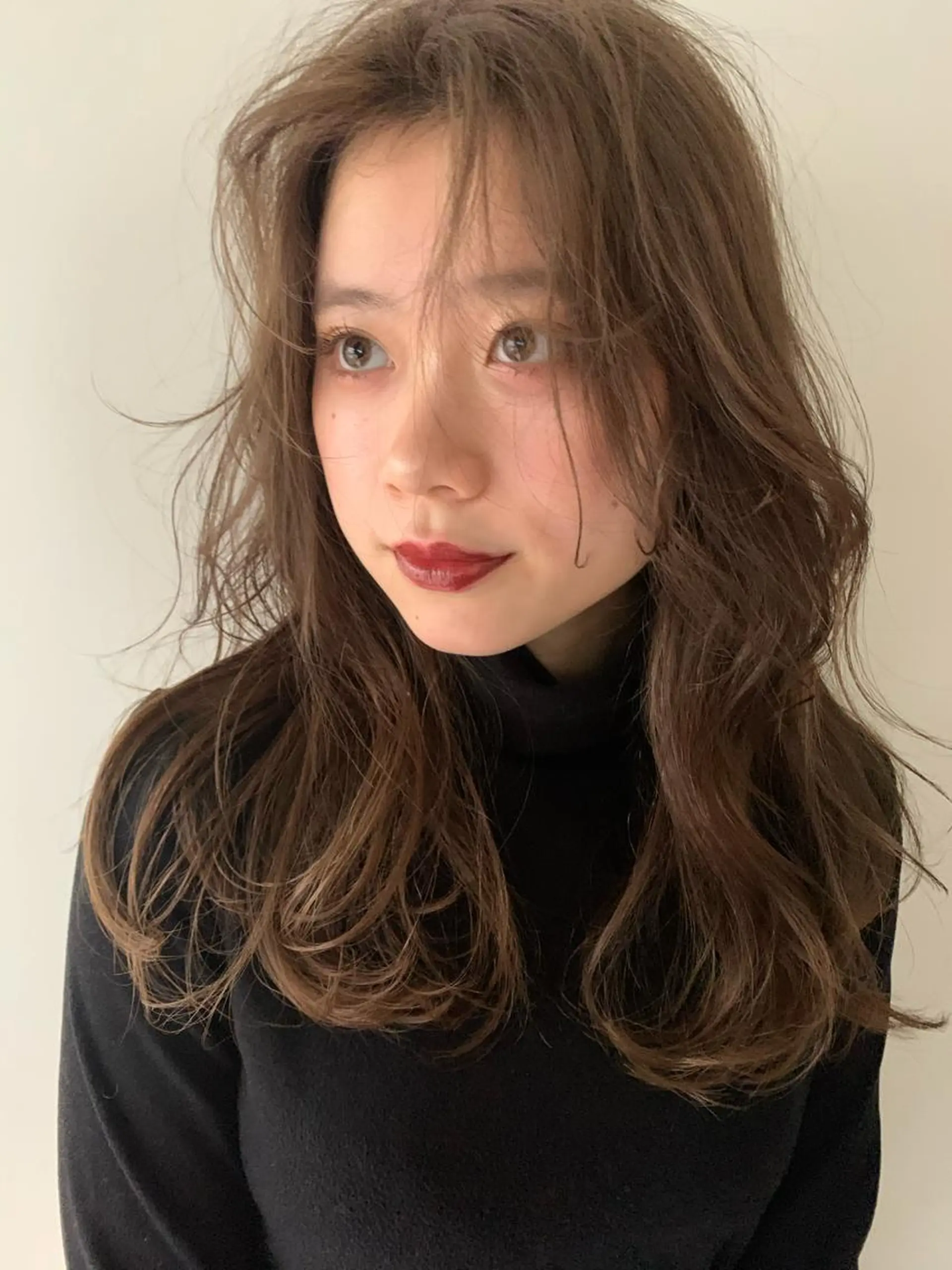 ロング レイヤーカット 柔らかいカラー🎀 rinaのヘアスタイル