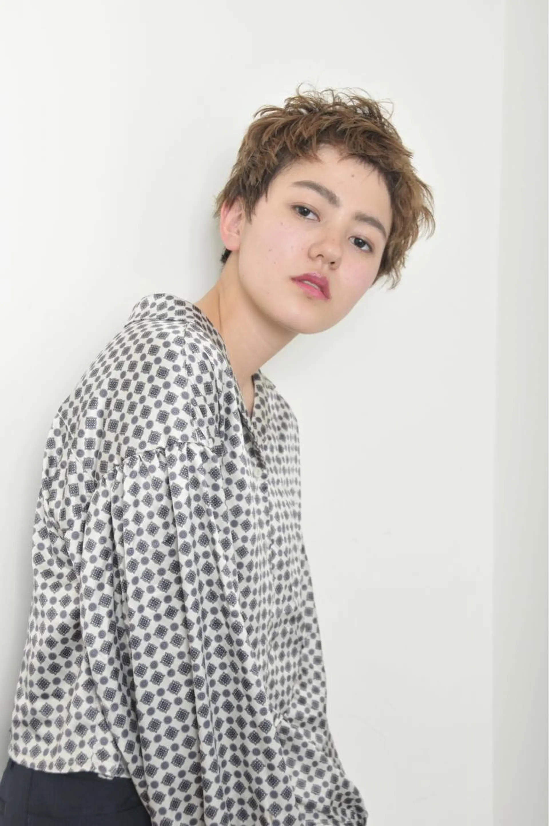 ショート カラー 似合わせカット カット ヘアカラー トリートメント Neolive caffのヘアスタイル