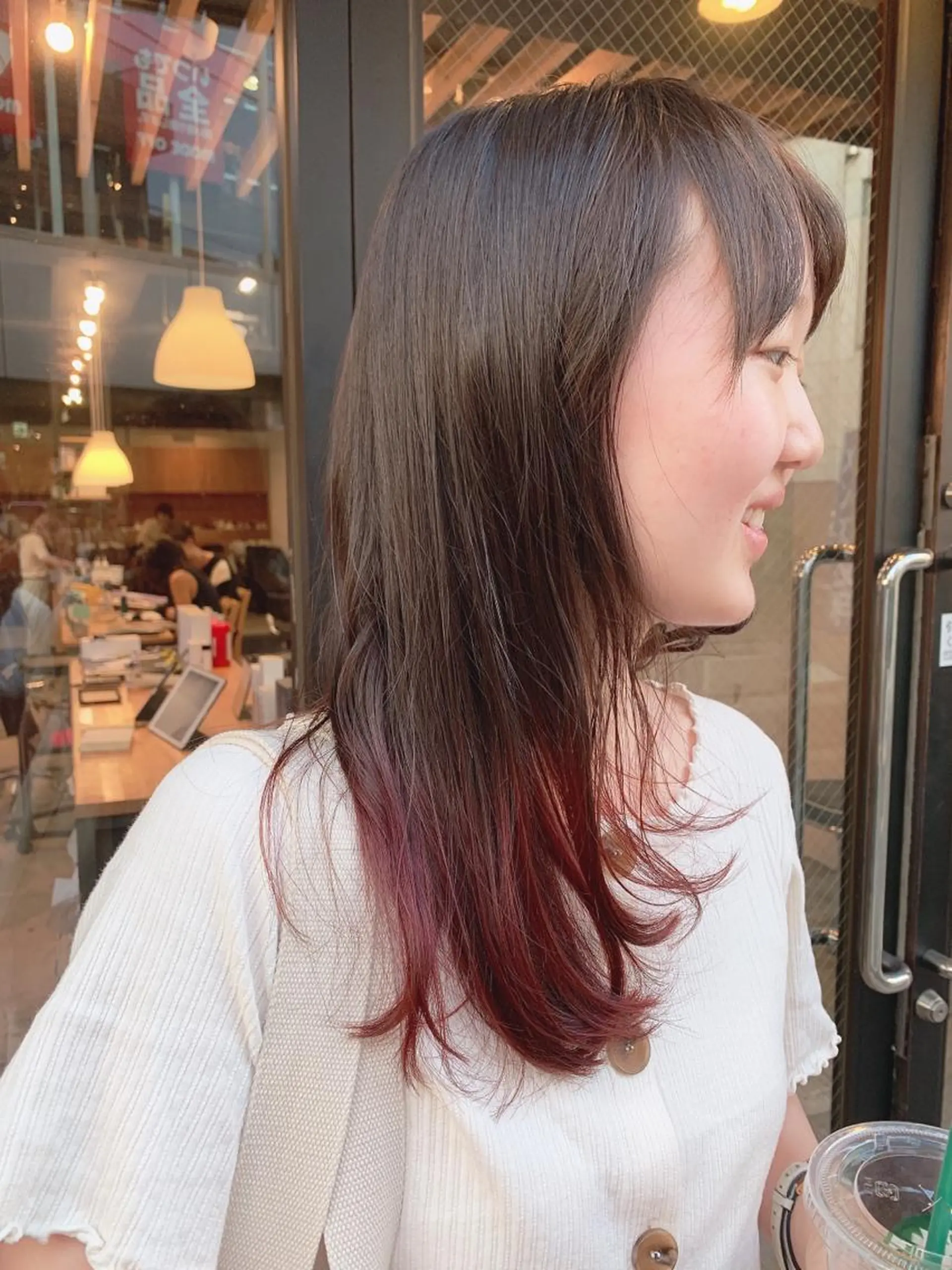 ロング カラー ブリーチ ブリーチなしカラー カット パーマ トリートメント 髪質改善🌈 tomomiのヘアスタイル