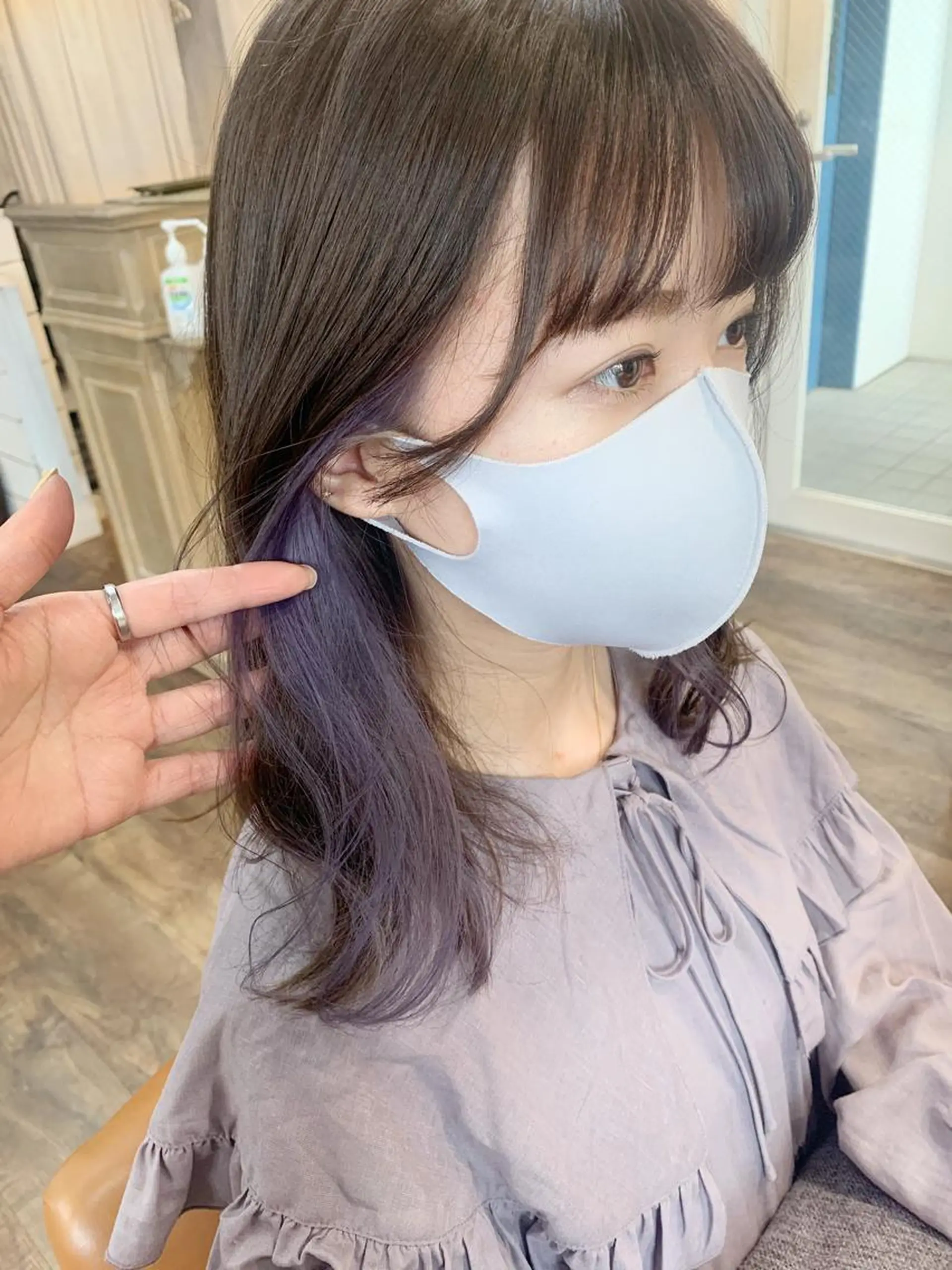 セミロング ボブ ハイライト 髪質改善 小顔カット トリートメント 初めてでも失敗しない 透明感カラー　Miiのヘアスタイル
