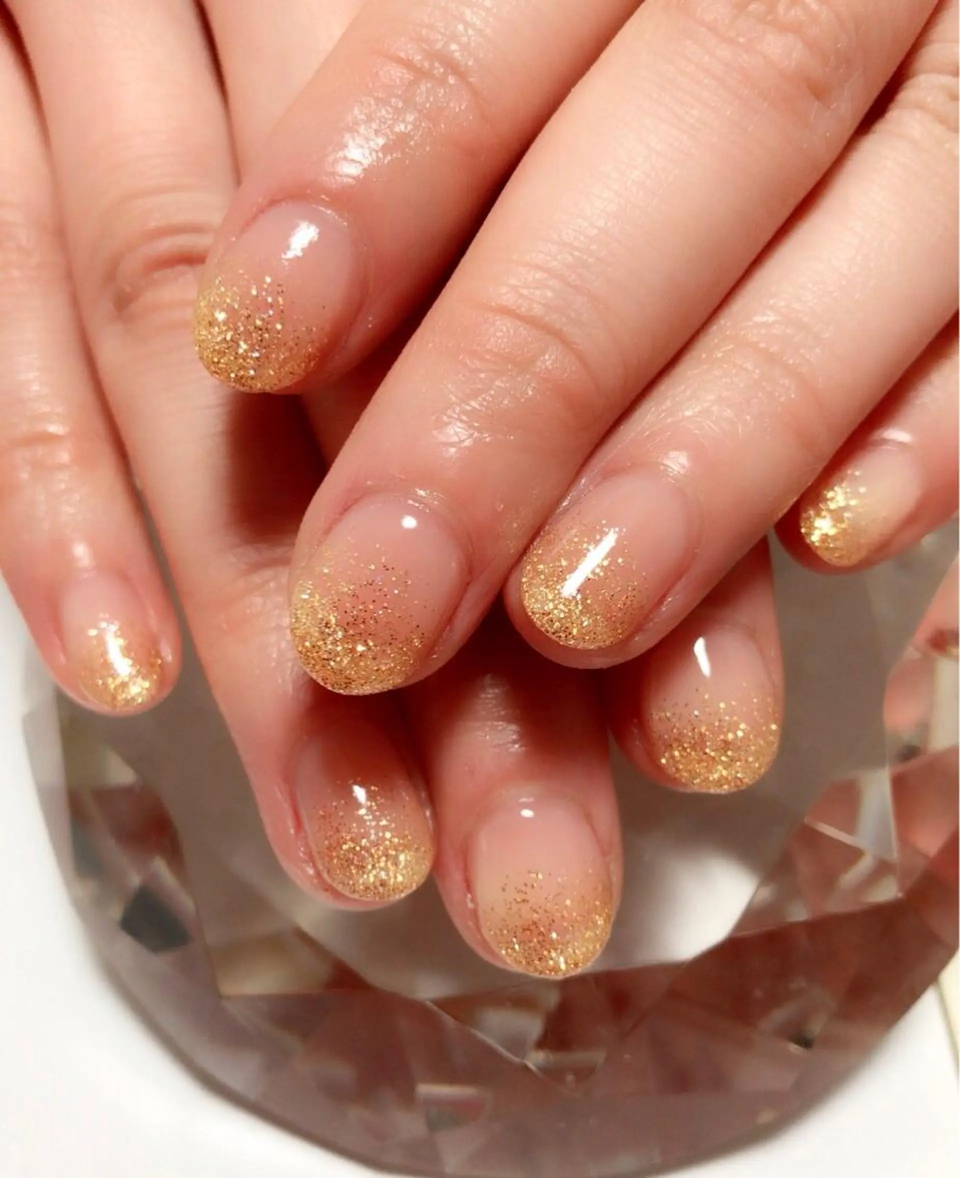 ネイル グラデーション ラメ(グリッター) ラメグラデーション ストーンネイル ネイル/耳つぼ /新ホワイトニングのネイルデザイン