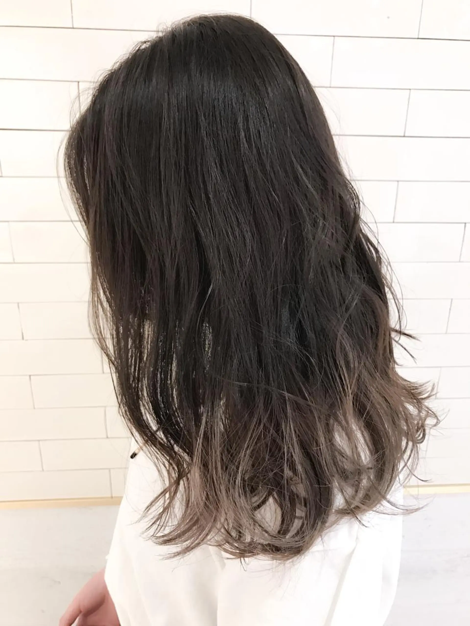 ミディアム カラー ダークグレー グラデーションカラー 外国人風カラー 🧡ショートの達人 🧡SHOのヘアスタイル