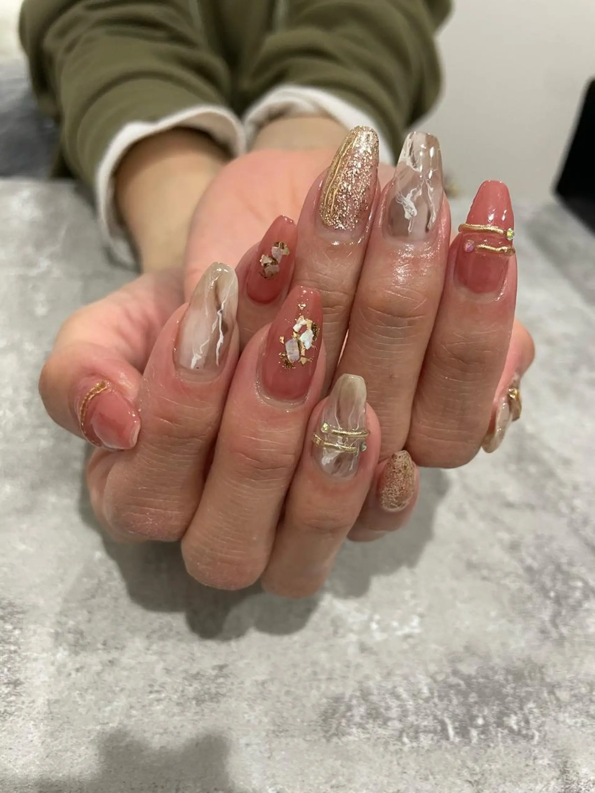 ネイル 持ち込み Raviliss ♡のネイルデザイン