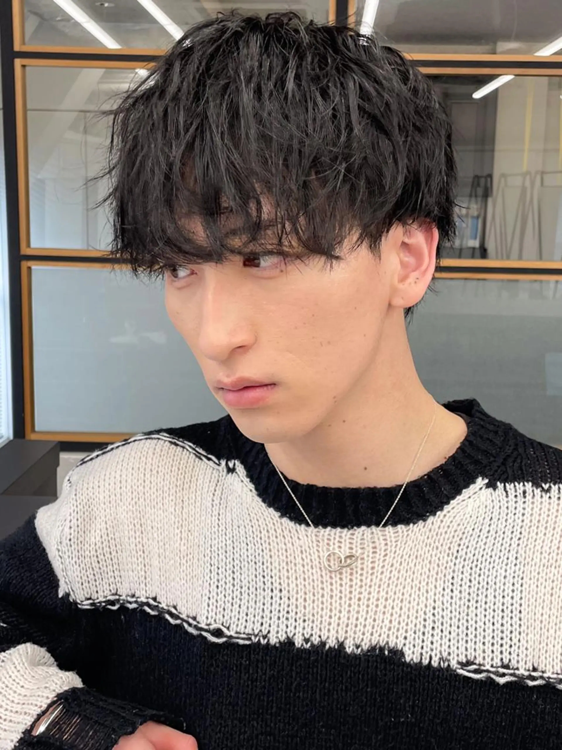 メンズ アップバング センターパート ダウンパーマ メンズ韓国風 メンズパーマ 韓国風パーマ特化 篠崎優也翔のヘアスタイル