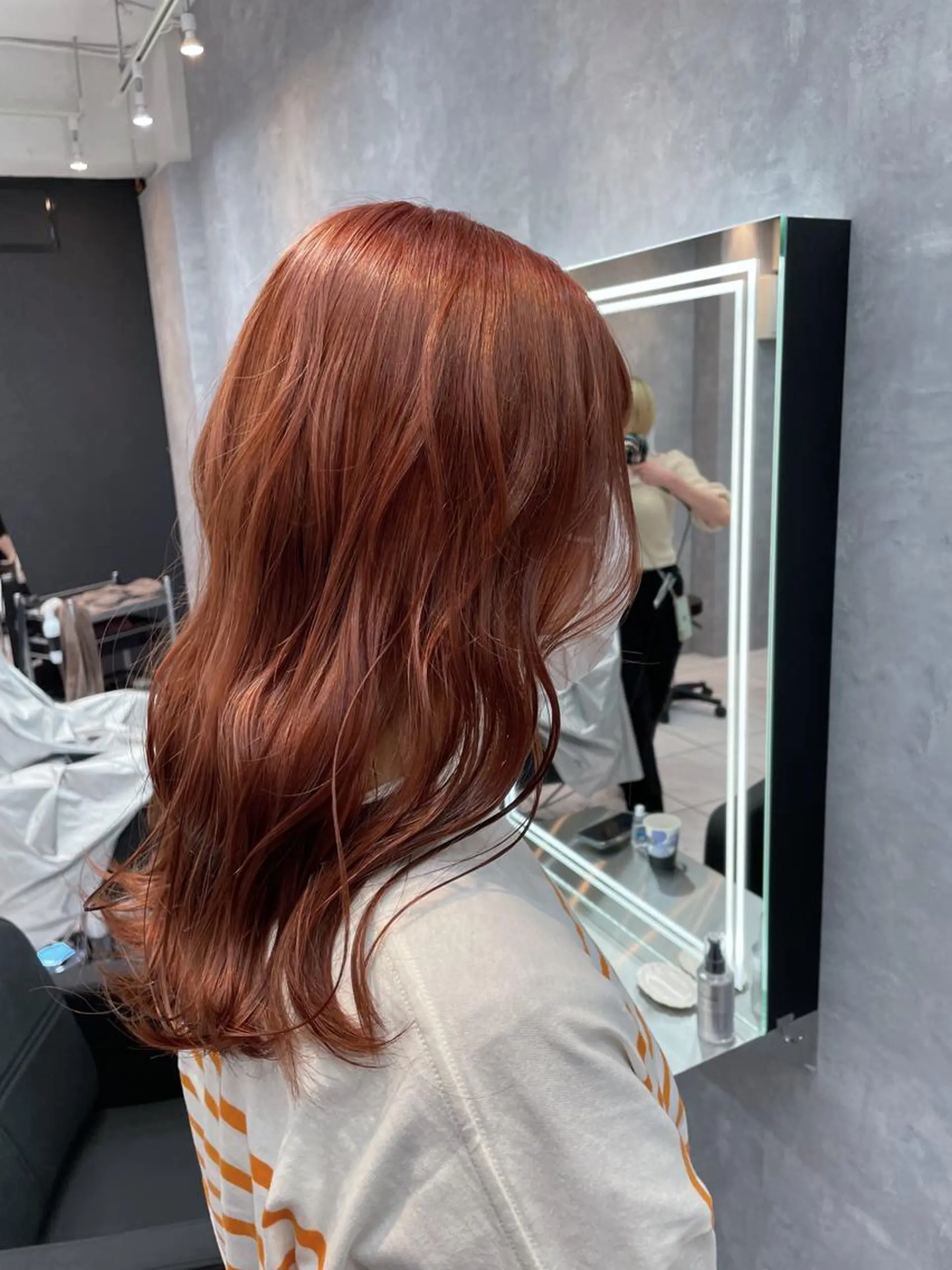 ロング カラー ブリーチ オレンジ _WHITE 天神店 YUMEKA🐻のヘアスタイル