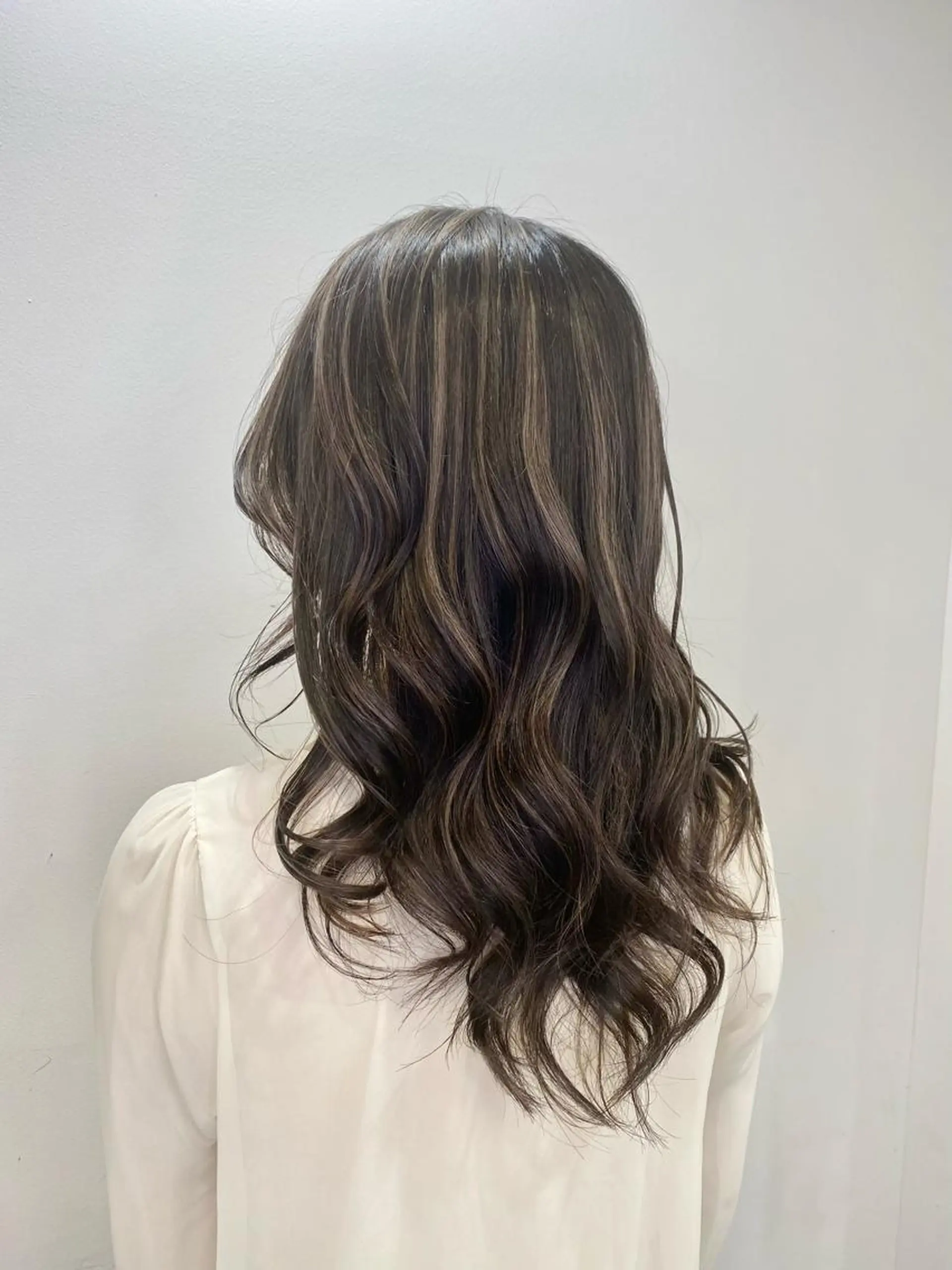 ロング カラー ハイライトカラー ハイライト ヘアカラー トリートメント opus 店長大和 レイヤー/赤み消しのヘアスタイル