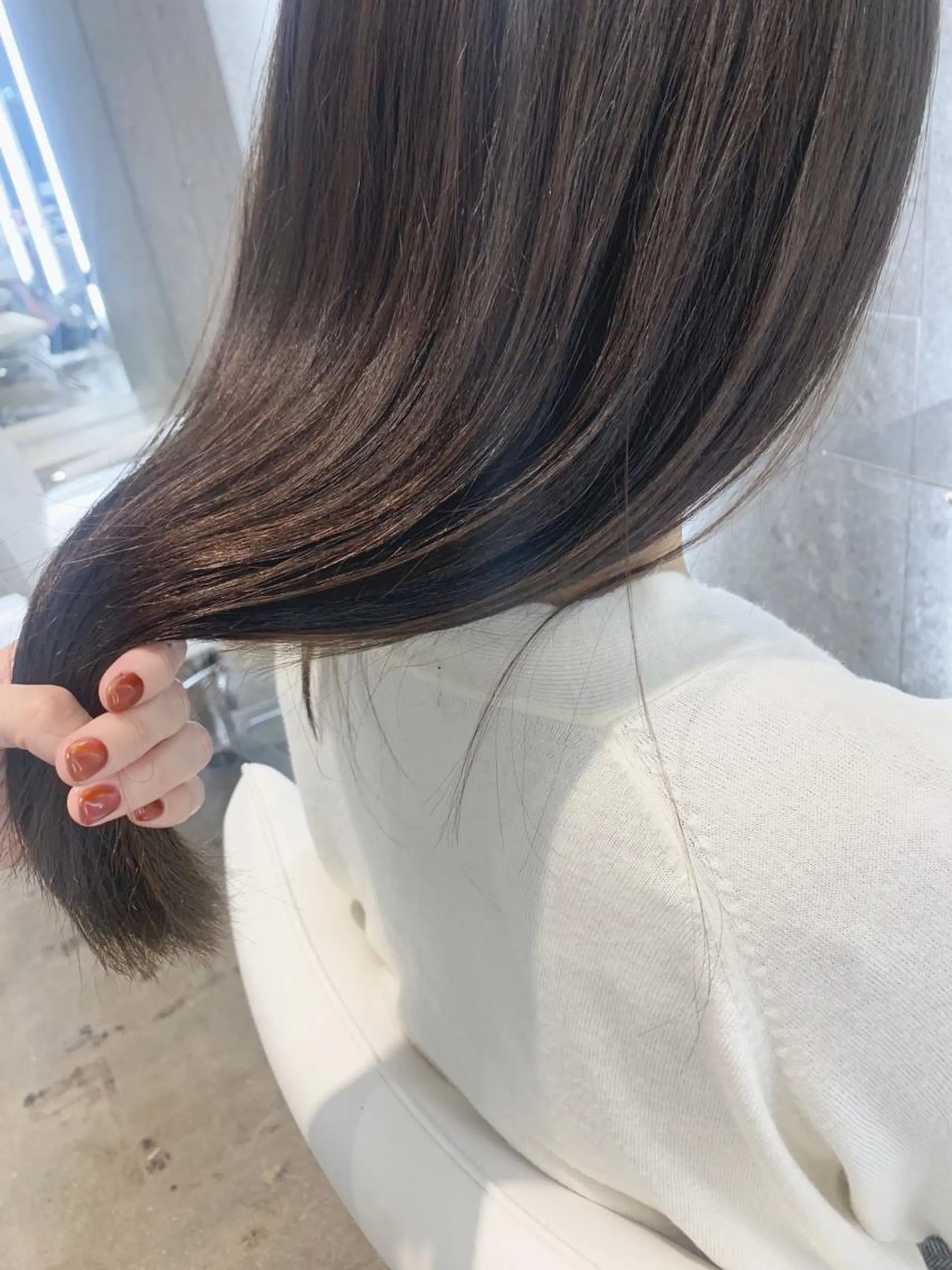 セミロング カラー ショコラグレージュ グレージュ ヘアカラー トリートメント 山下 千明のヘアスタイル