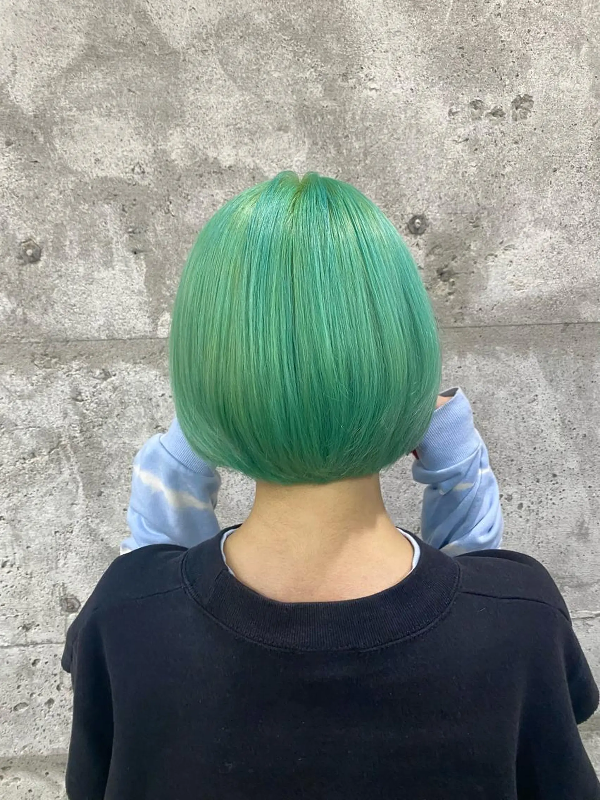 ショート カラー ヘアアレンジ エメラルドグリーン ヘアカラー トリートメント ［似合わせヘア］ ✂︎OGURO✂︎のヘアスタイル