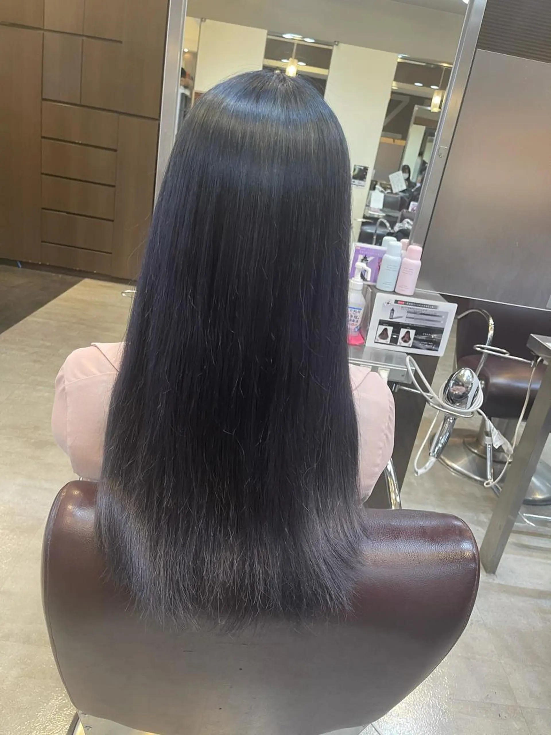 ロング カラー 黒髪 ブルーカラー ブルーブラック 石井 光星のヘアスタイル