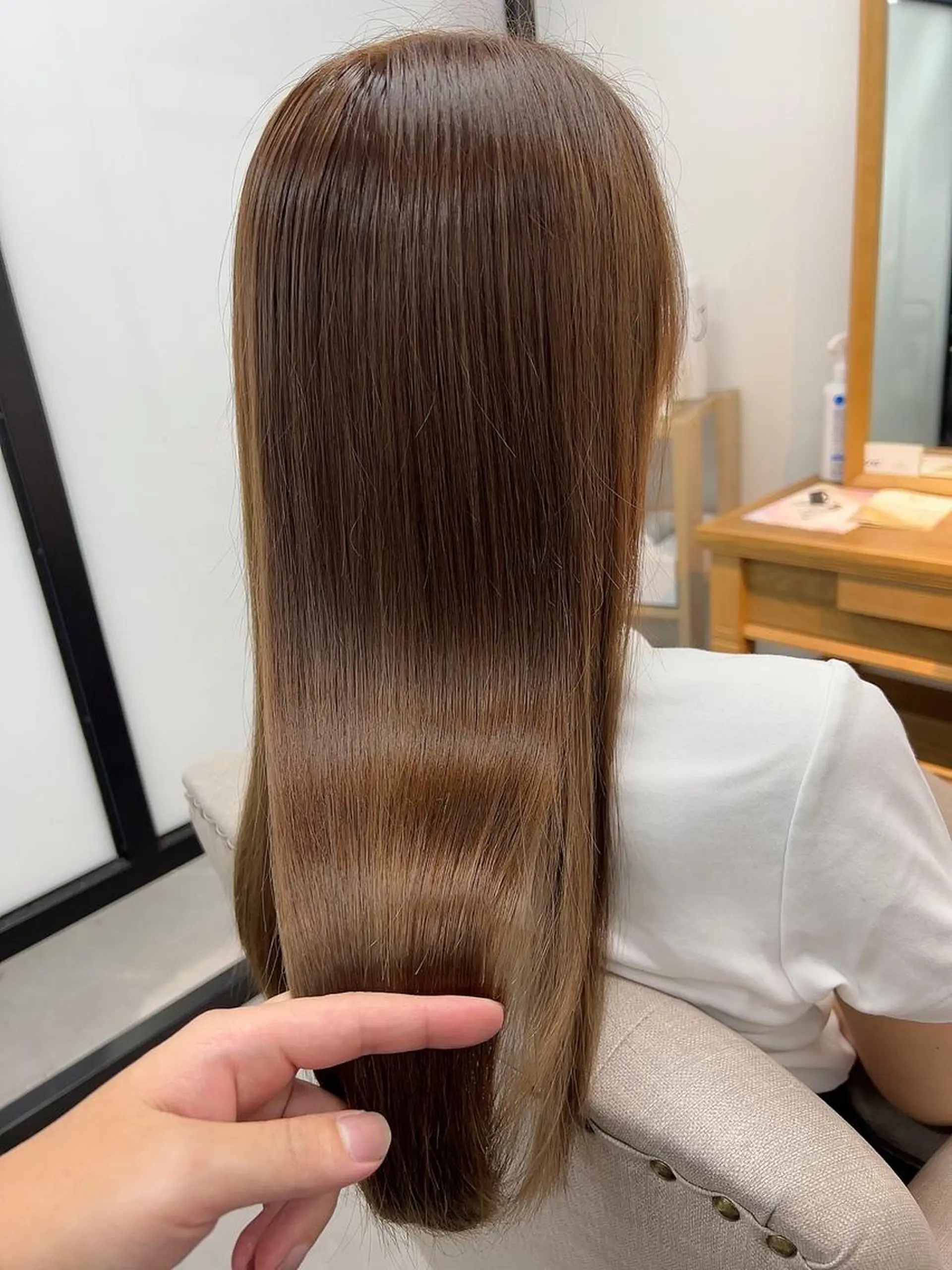 ロング カット ヘアカラー トリートメント 透明感/ツヤ髪/ さら艶/前田祥汰のヘアスタイル