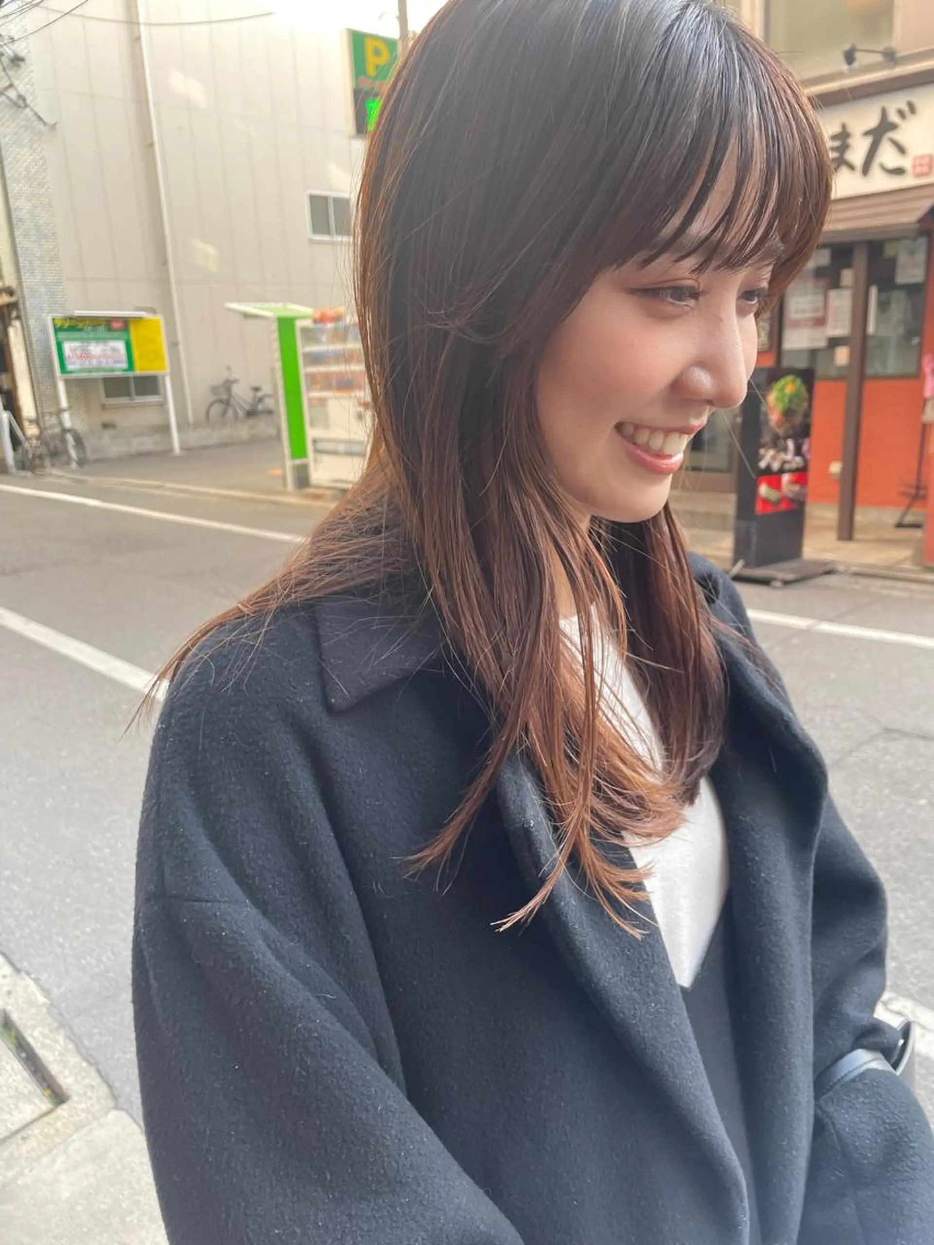 セミロング 韓国風ヘア カット さの あやねのヘアスタイル