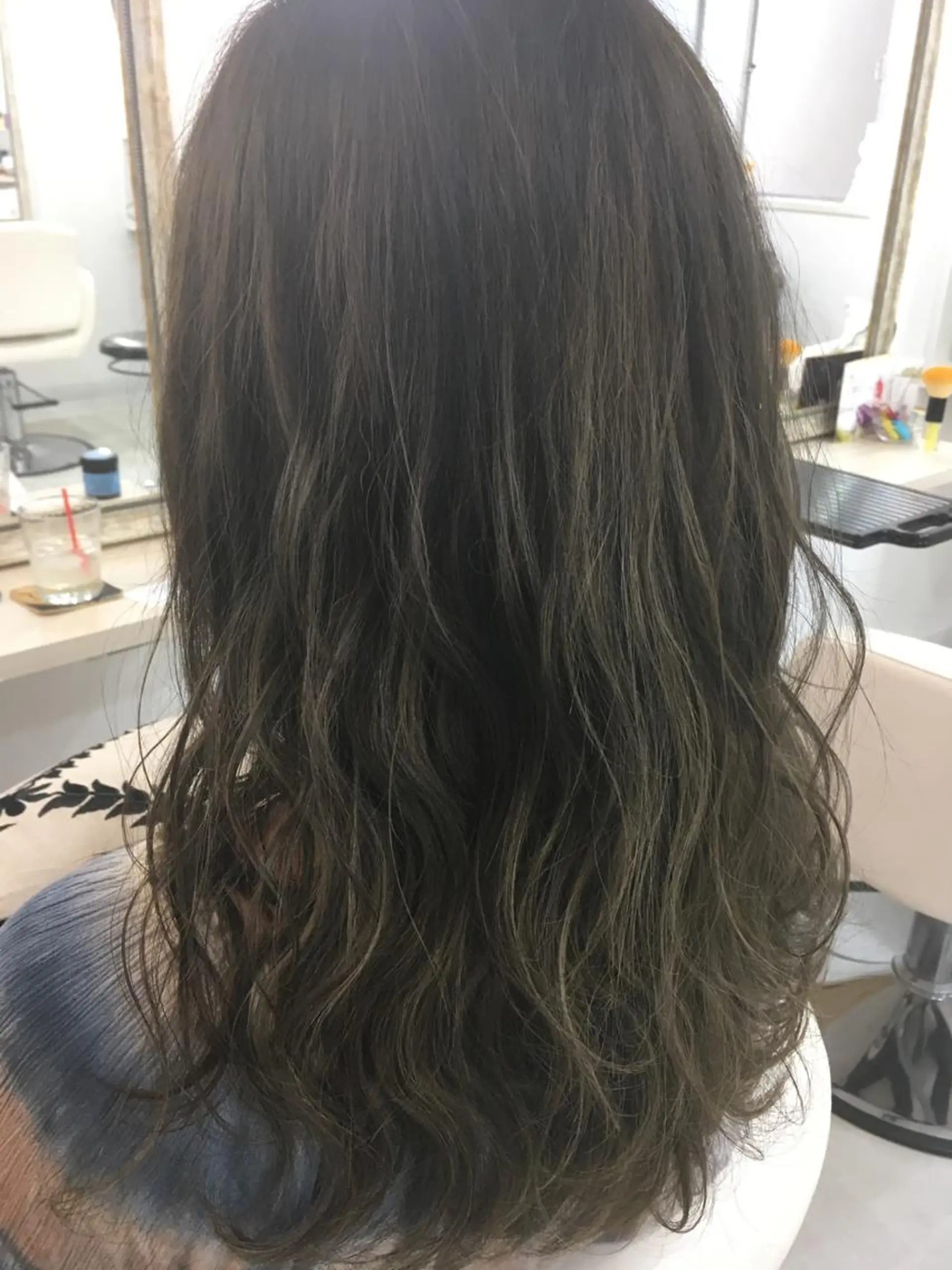 セミロング カラー ハイライトカラー ハイライト 髪質改善 中川　翔のヘアスタイル