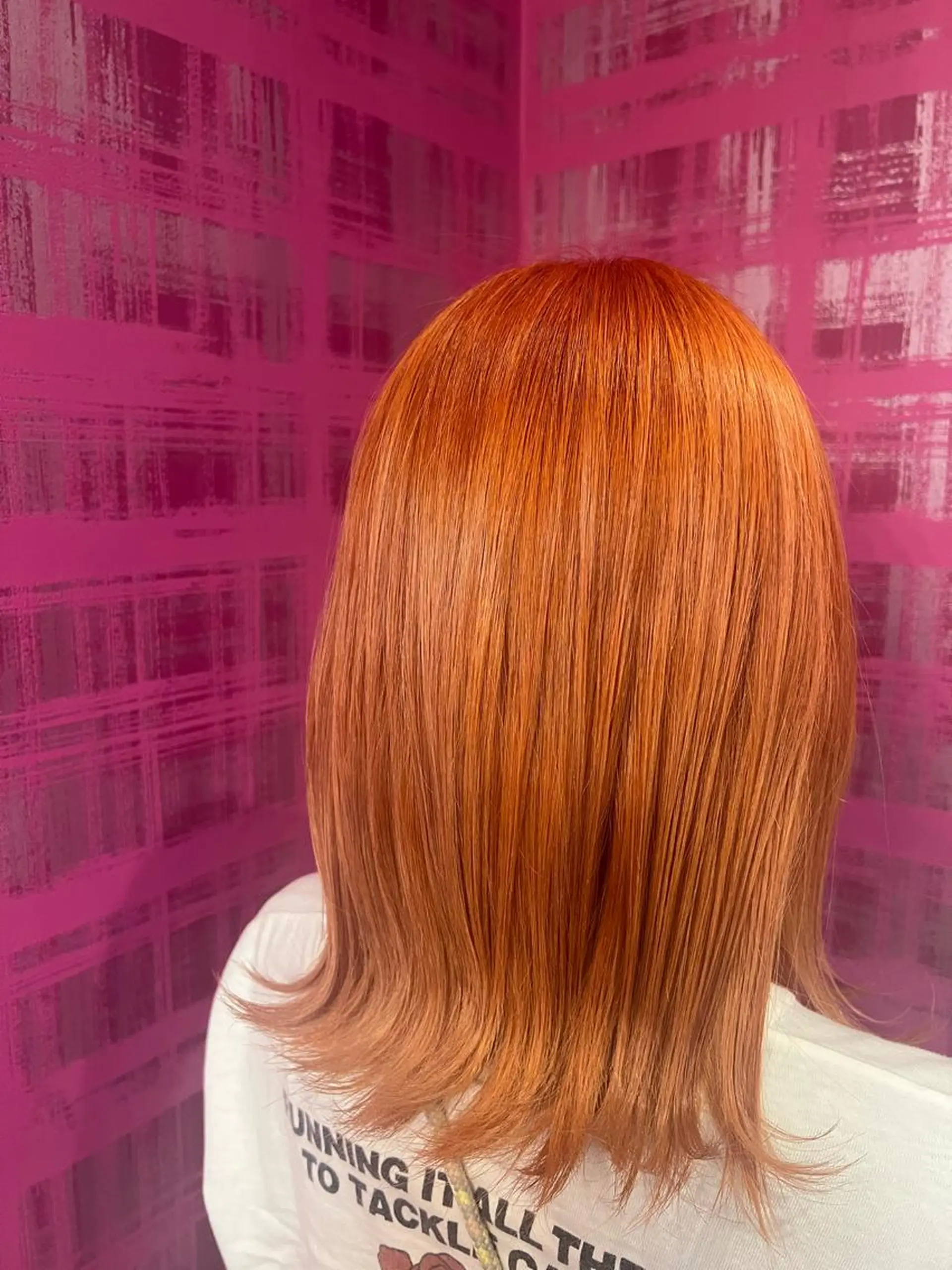 ミディアム カラー ブリーチ オレンジ 藤川 瑛梨奈のマツエク・マツパデザイン