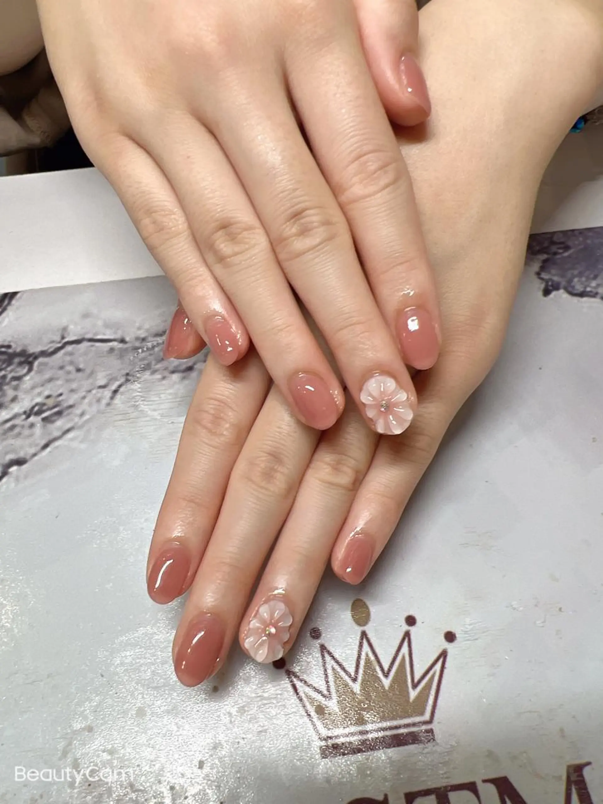 ネイル ガレンドウ 白澤 愛子のネイルデザイン