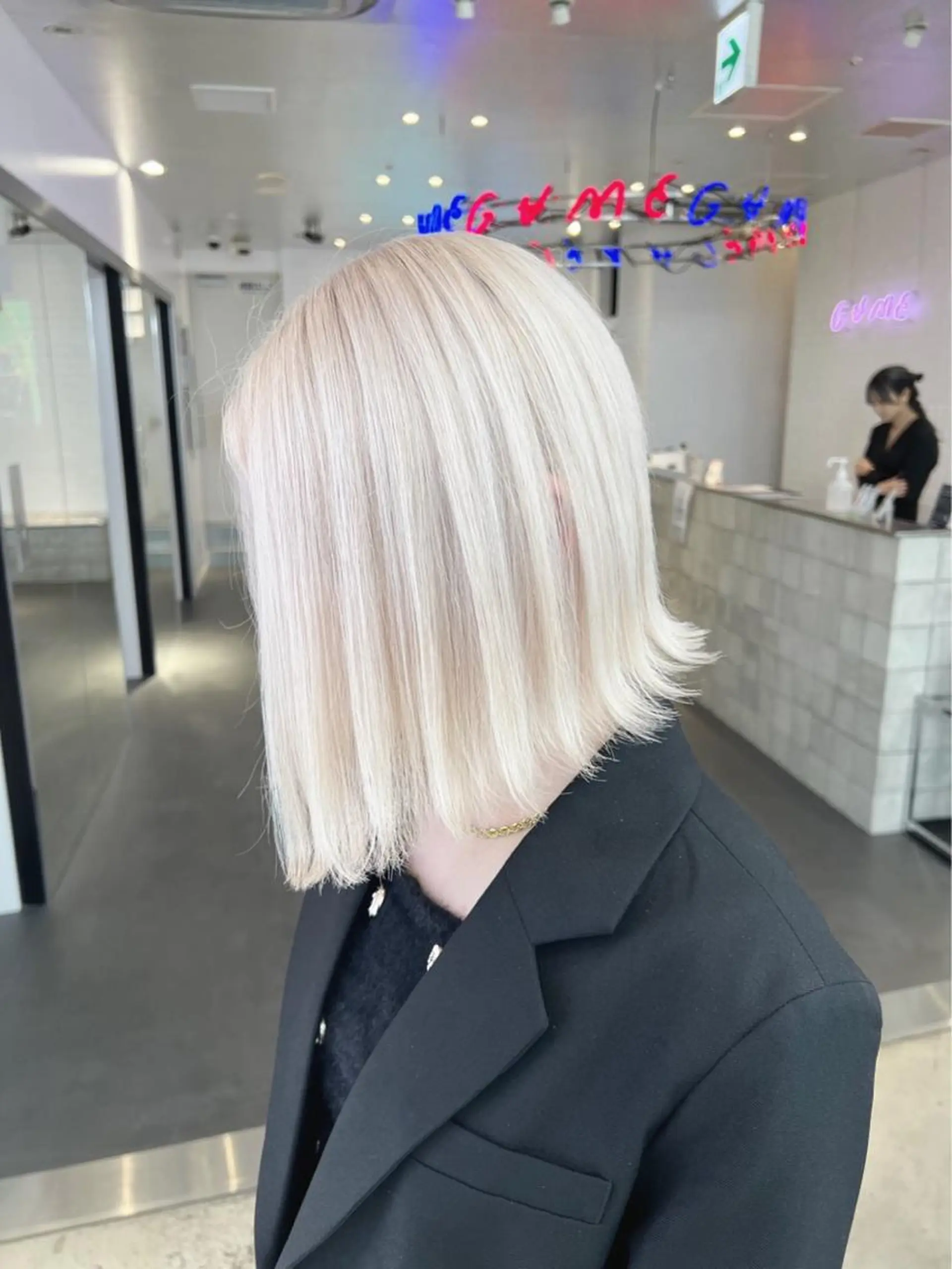 セミロング カラー ヘアアレンジ メンズ メンズブリーチ ブリーチ ケアブリーチ カット ヘアカラー トリートメント ヘアセット 垢抜け案内人 鈴木聖矢✂️のヘアスタイル