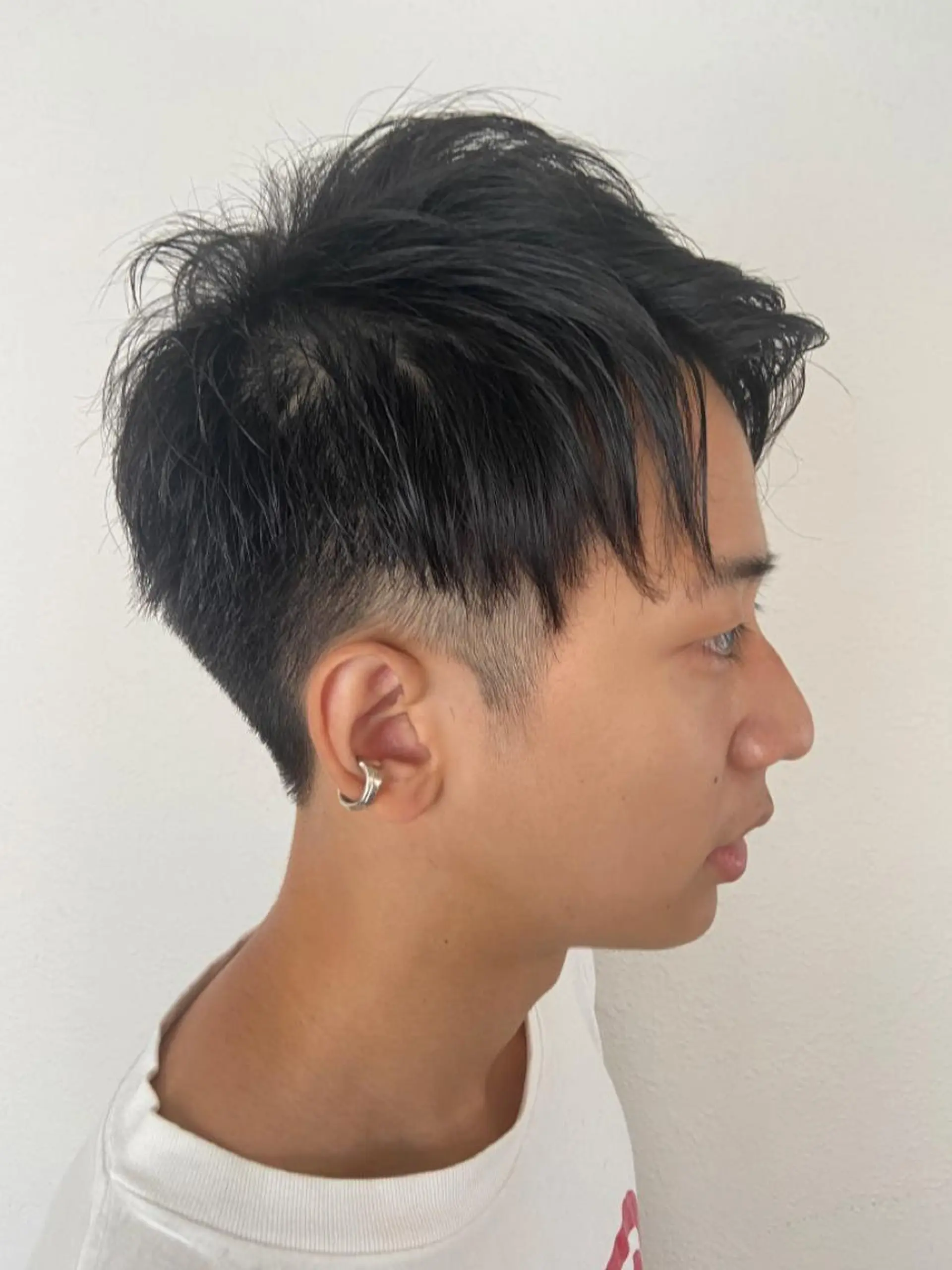 ショート カラー パーマ ヘアアレンジ メンズ キッズ ネイル マツエク・マツパ ビジネス メンズインナーカラー マッシュ メンズウルフカット アッシュ 久木原 ゆりのヘアスタイル