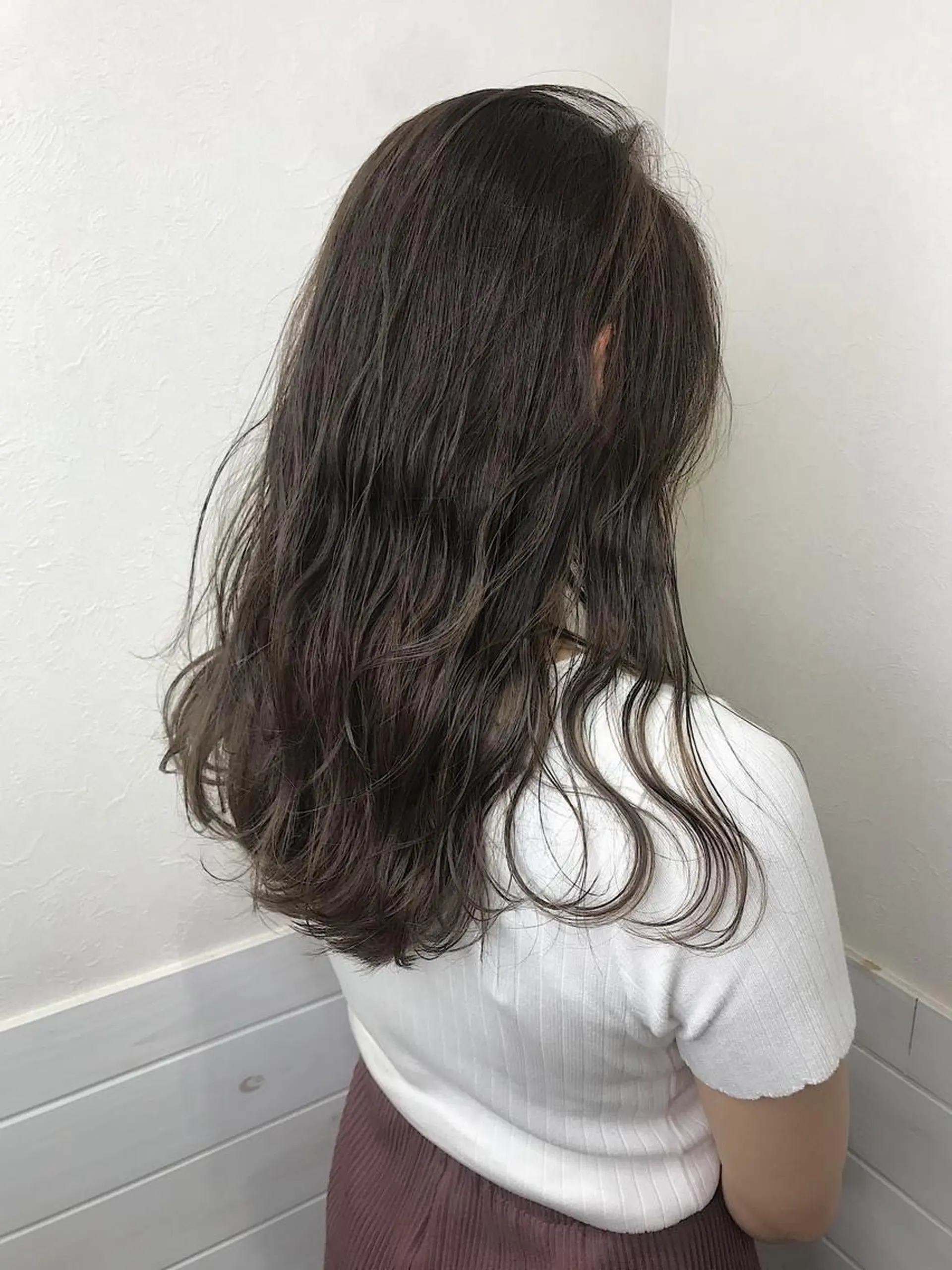 ロング カラー グレージュ カット ヘアカラー 柴田 祐輔のヘアスタイル