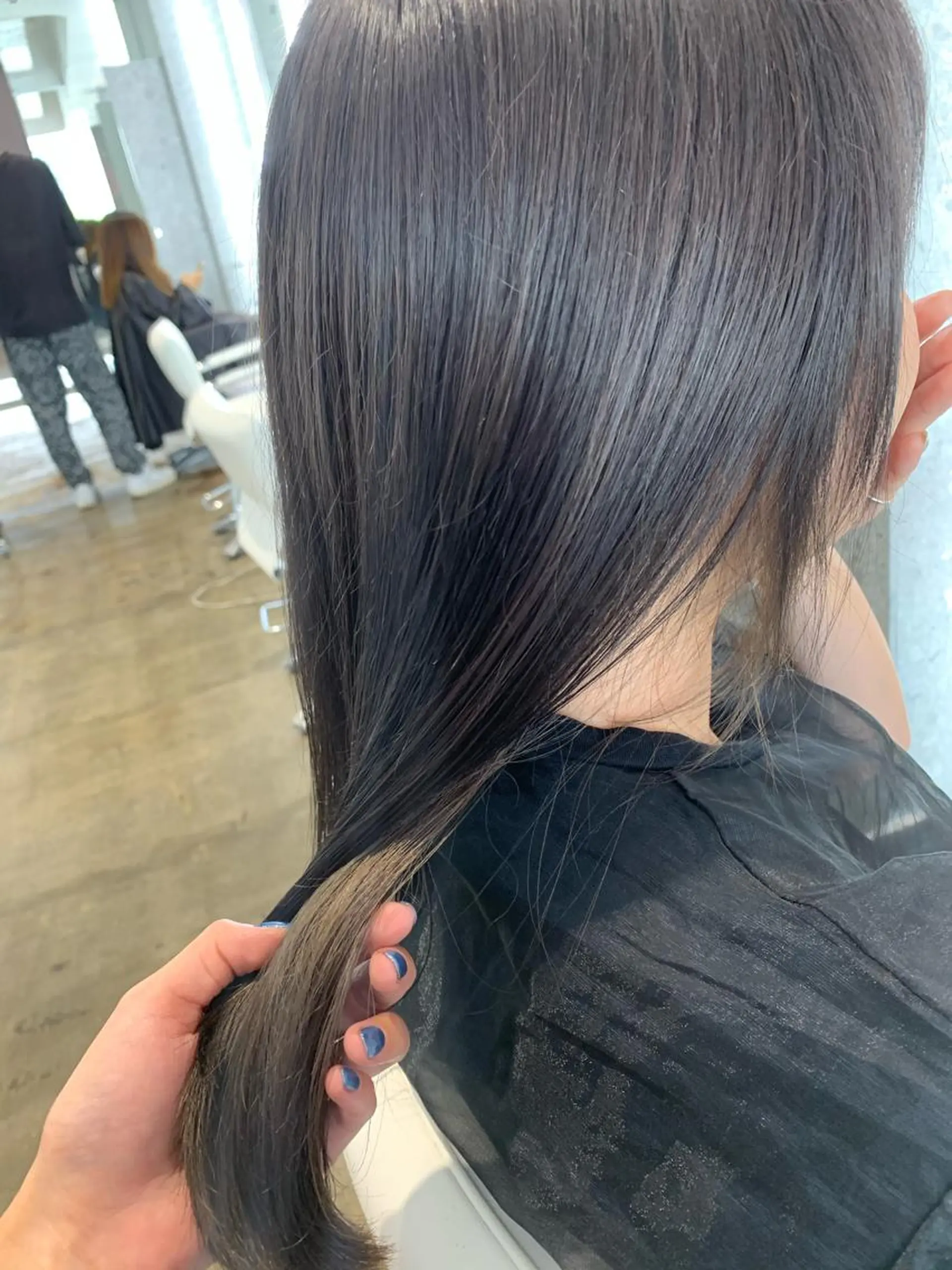 ロング カラー ショコラグレージュ グレージュ カット ヘアカラー トリートメント 山下 千明のヘアスタイル