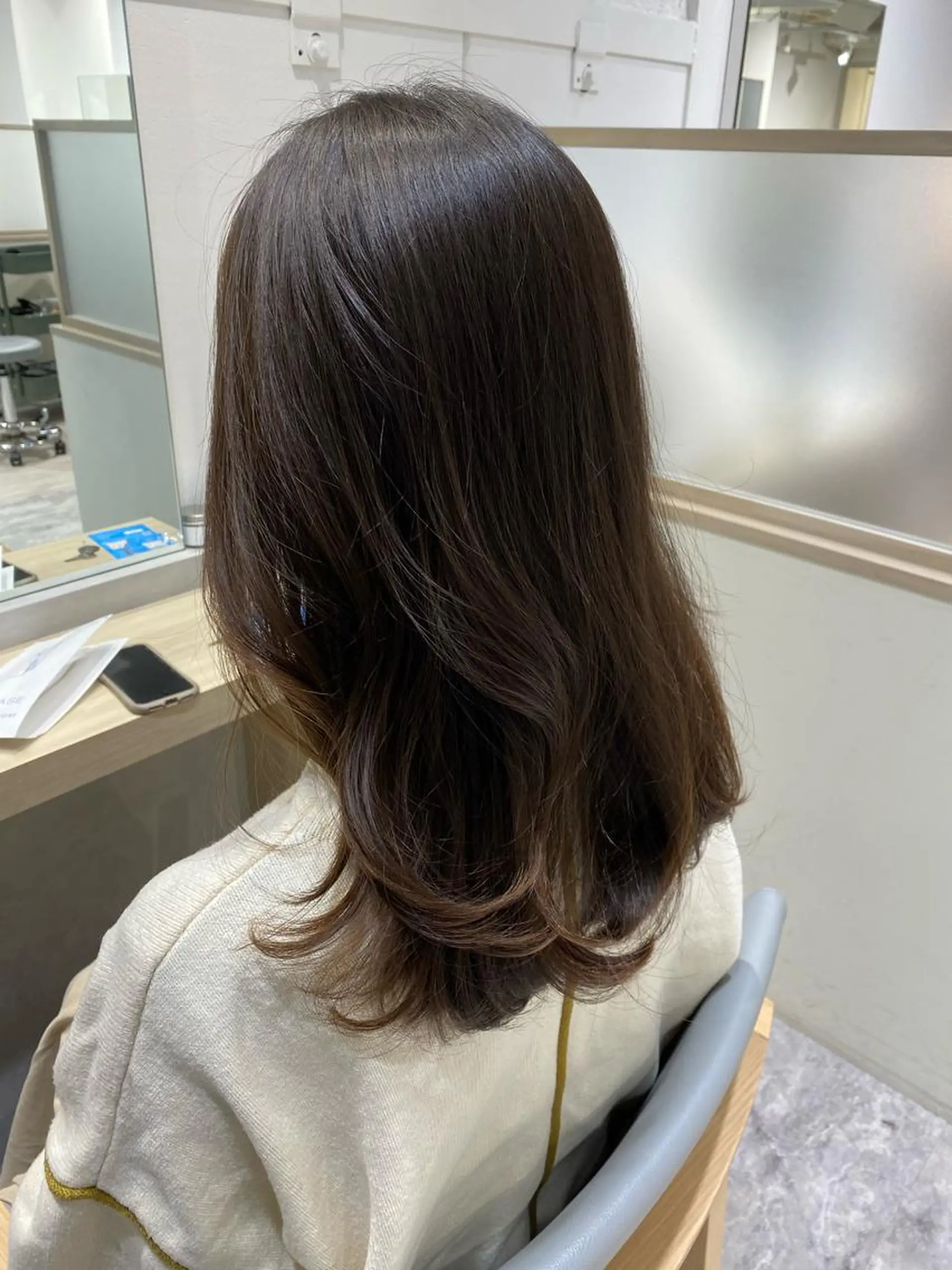 ミディアム カラー ヘアカラー トリートメント LOVESTOIKE 堂本のヘアスタイル