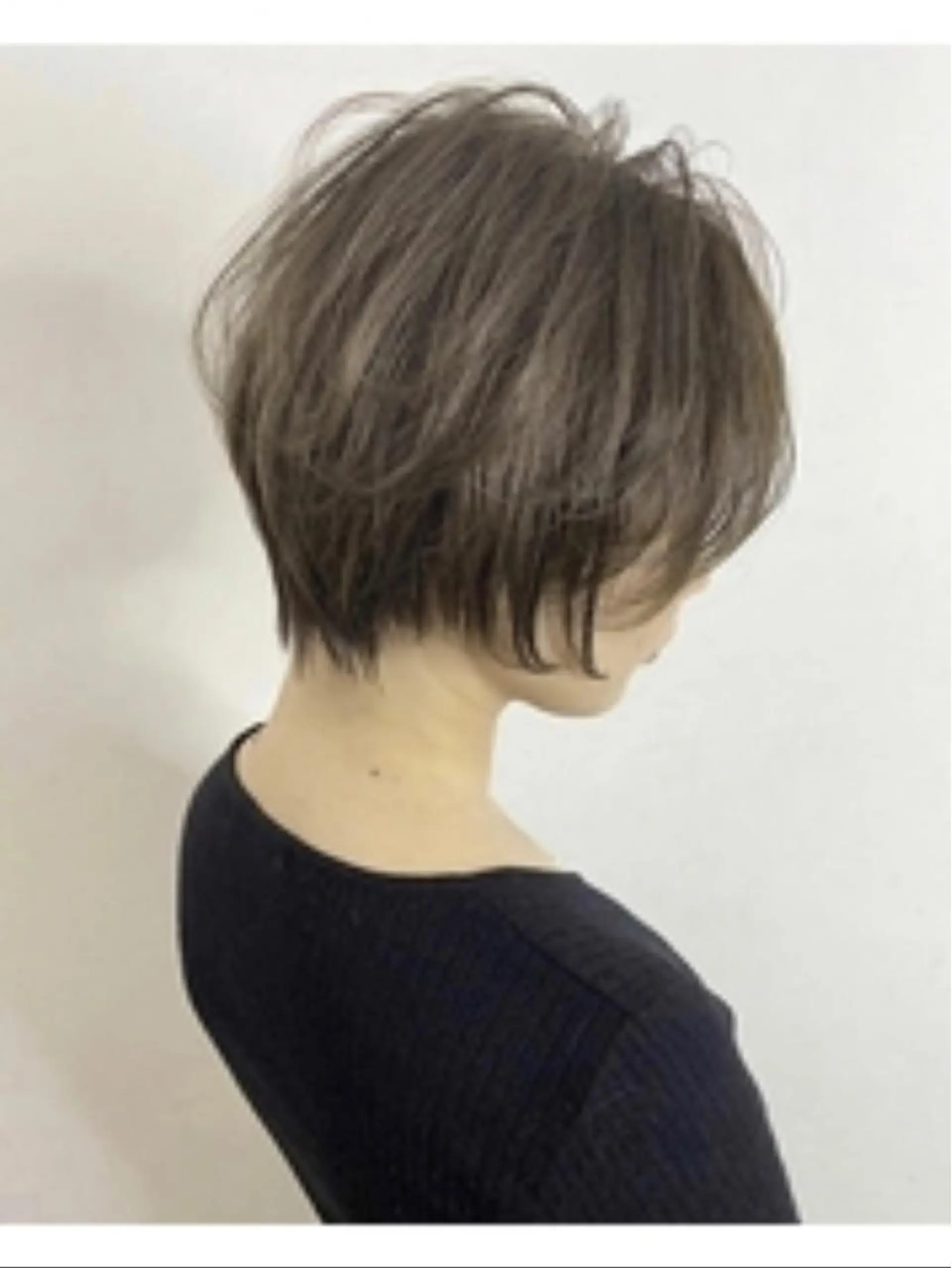 カラー 堤 麻衣子のヘアスタイル