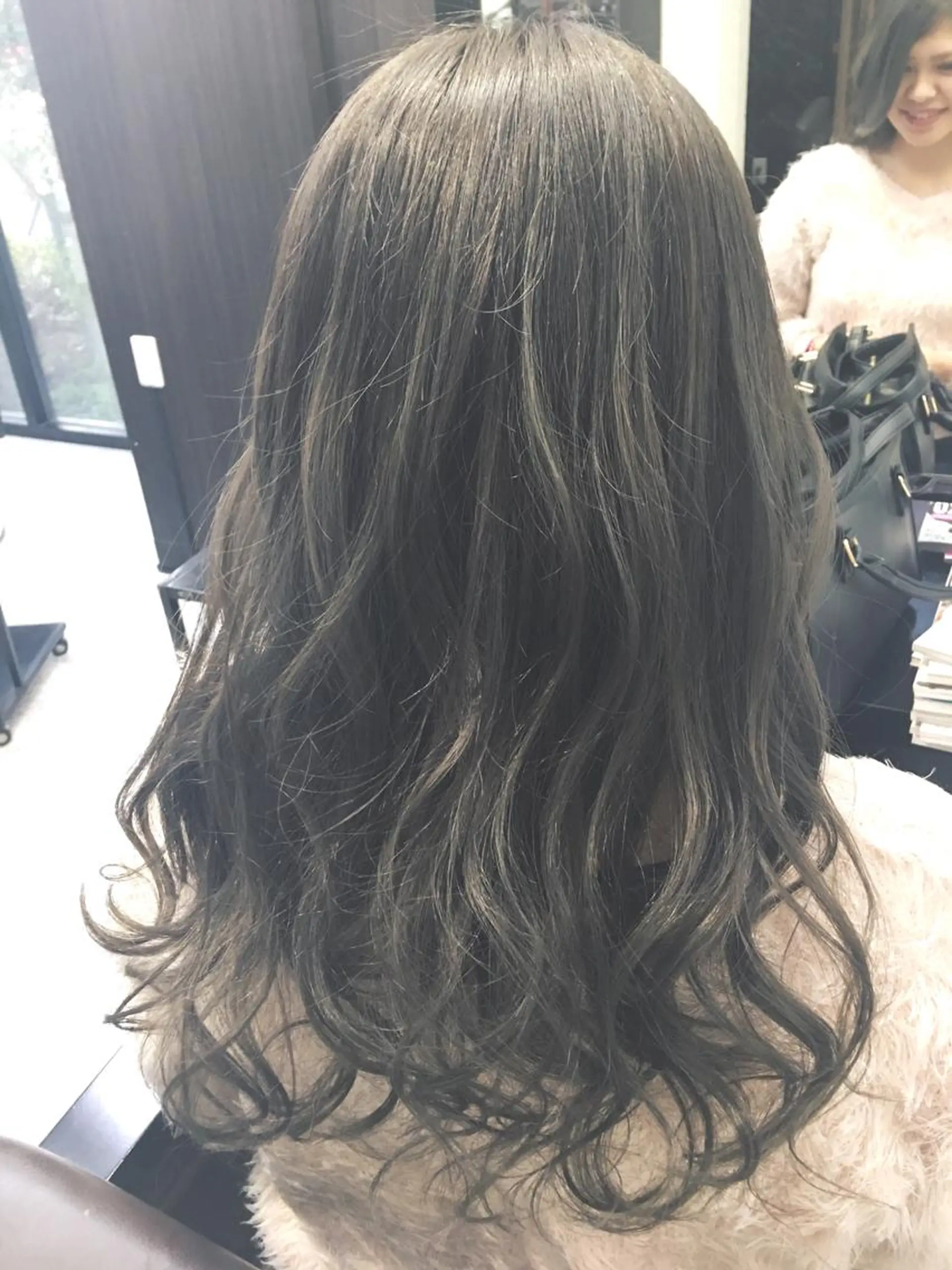 ロング カラー ブルーカラー ブルージュ グレージュ BREK 袋井店のヘアスタイル