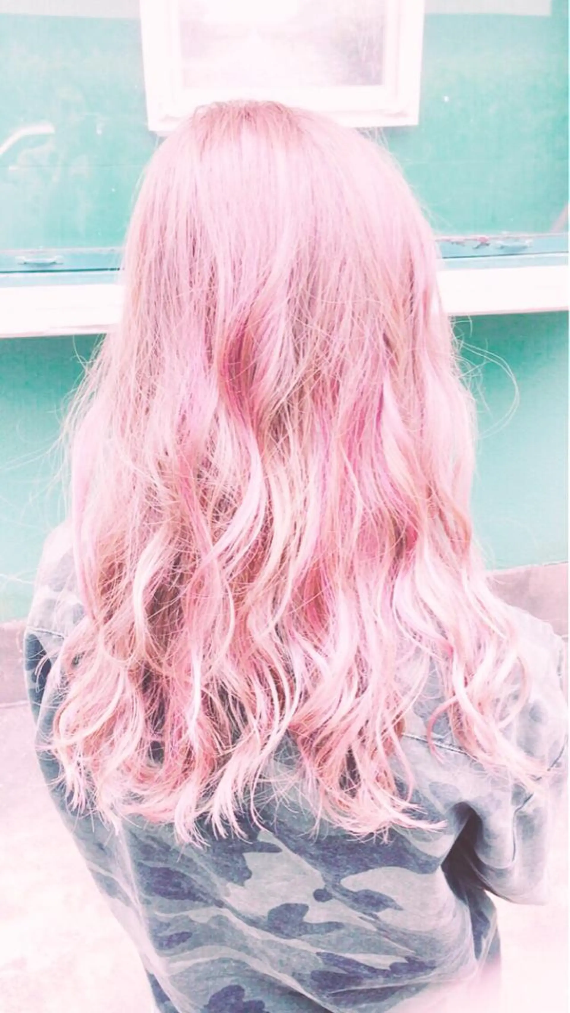 ロング カラー ブリーチ 透明感カラー ハイライトカラー ハイトーンカラー ピンクカラー パルーザ代表👑 YUYAのヘアスタイル