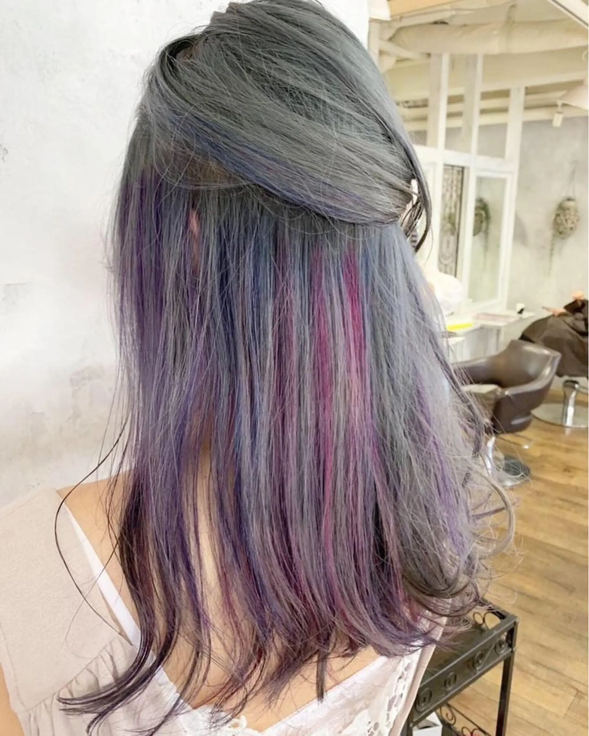 セミロング カラー ヘアアレンジ ユニコーンカラー ヘアカラー トリートメント 遠藤 拓馬のヘアスタイル