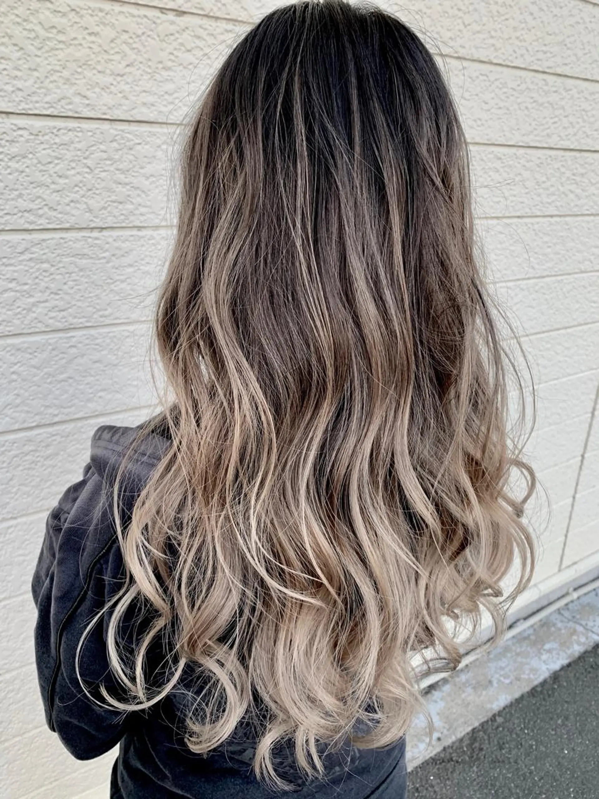 ロング ヘアカラー 菊地 良太のヘアスタイル