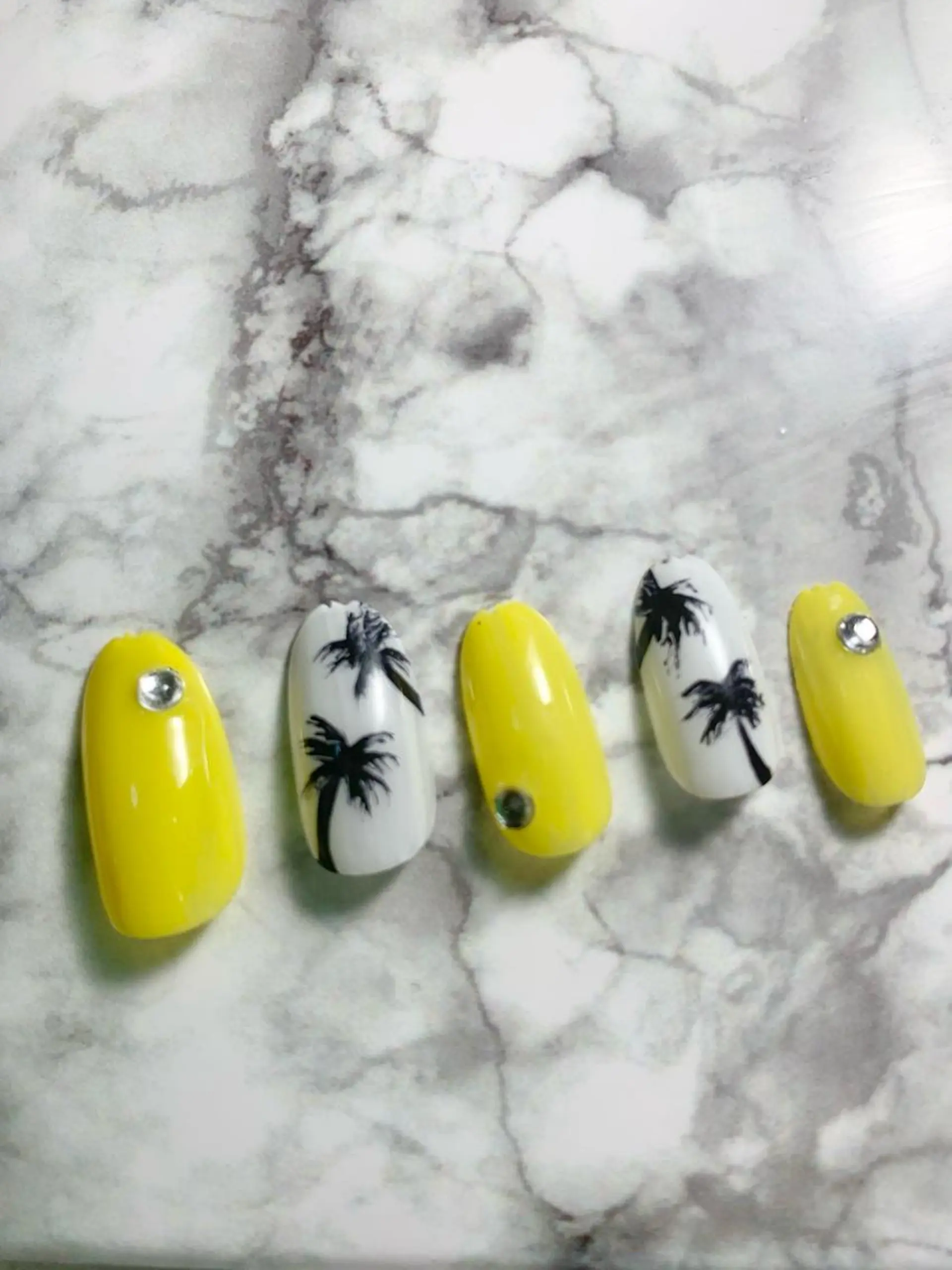 ネイル マルサンカクシカク所属・○△□ 守口市のネイルデザイン