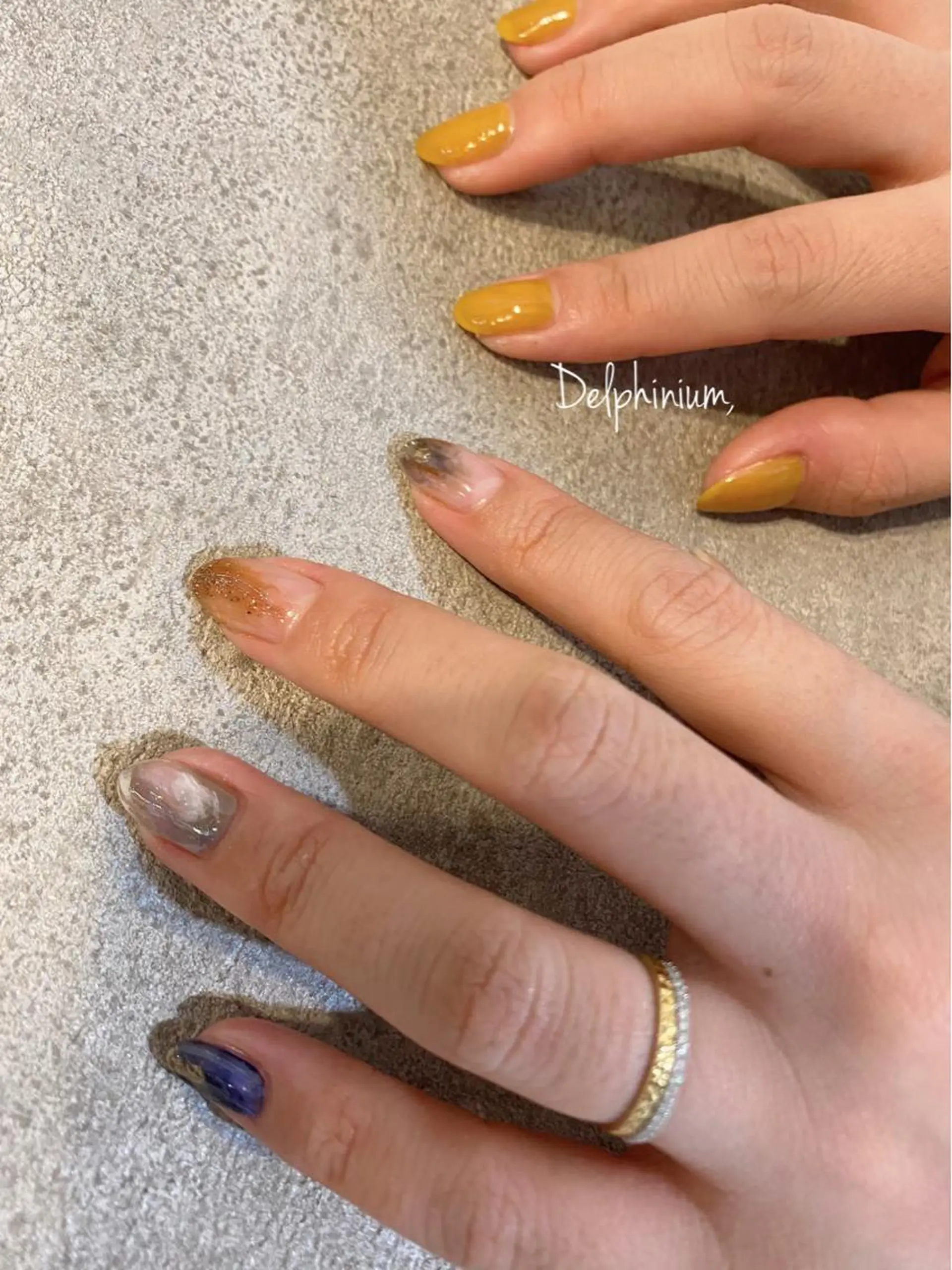 ネイル ニュアンスネイル ハンドネイル 岡本 友恵のネイルデザイン