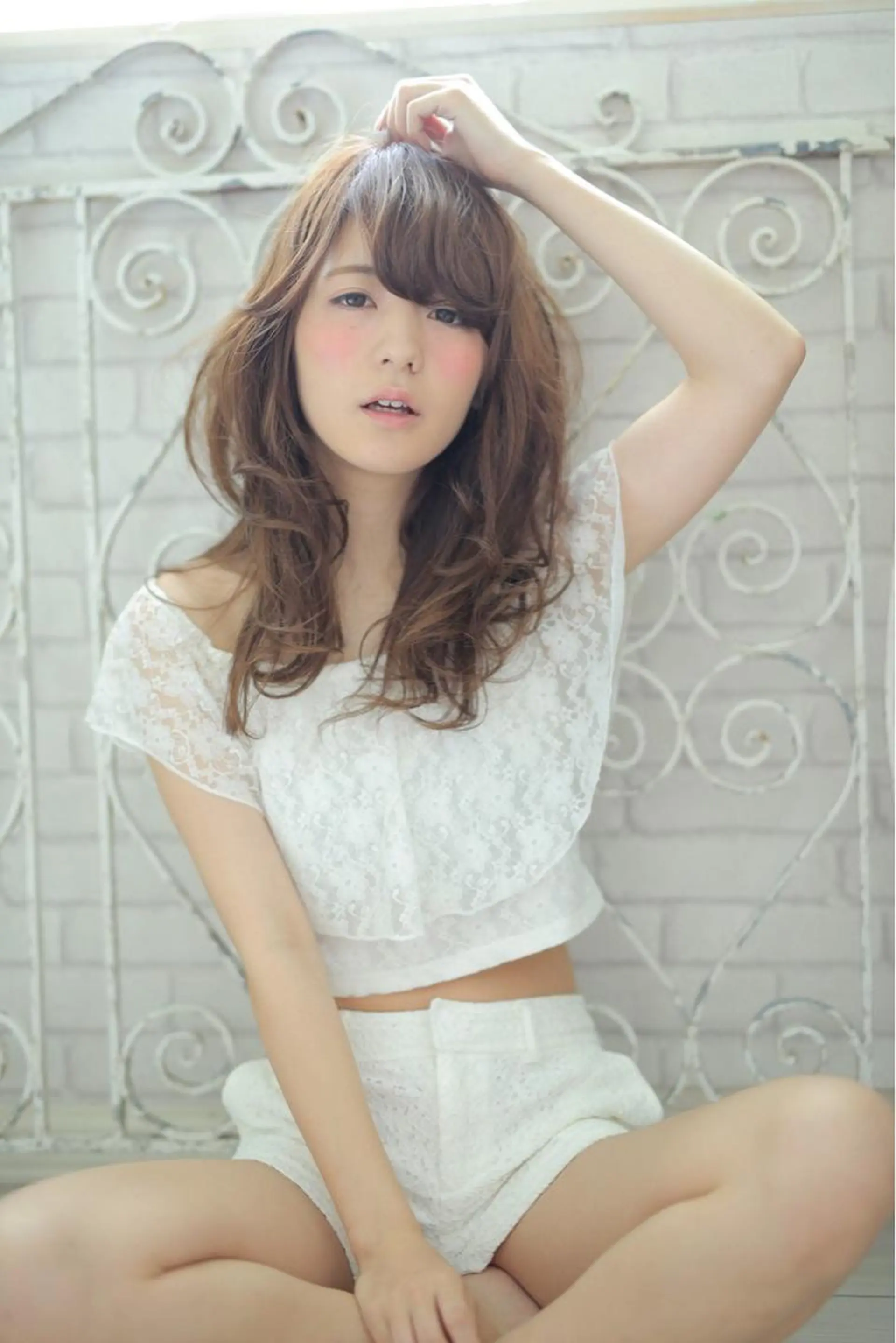 セミロング カラー バレイヤージュ ブリーチ ダブルカラー グラデーションカラー ハイライトカラー hair salon mementoのヘアスタイル