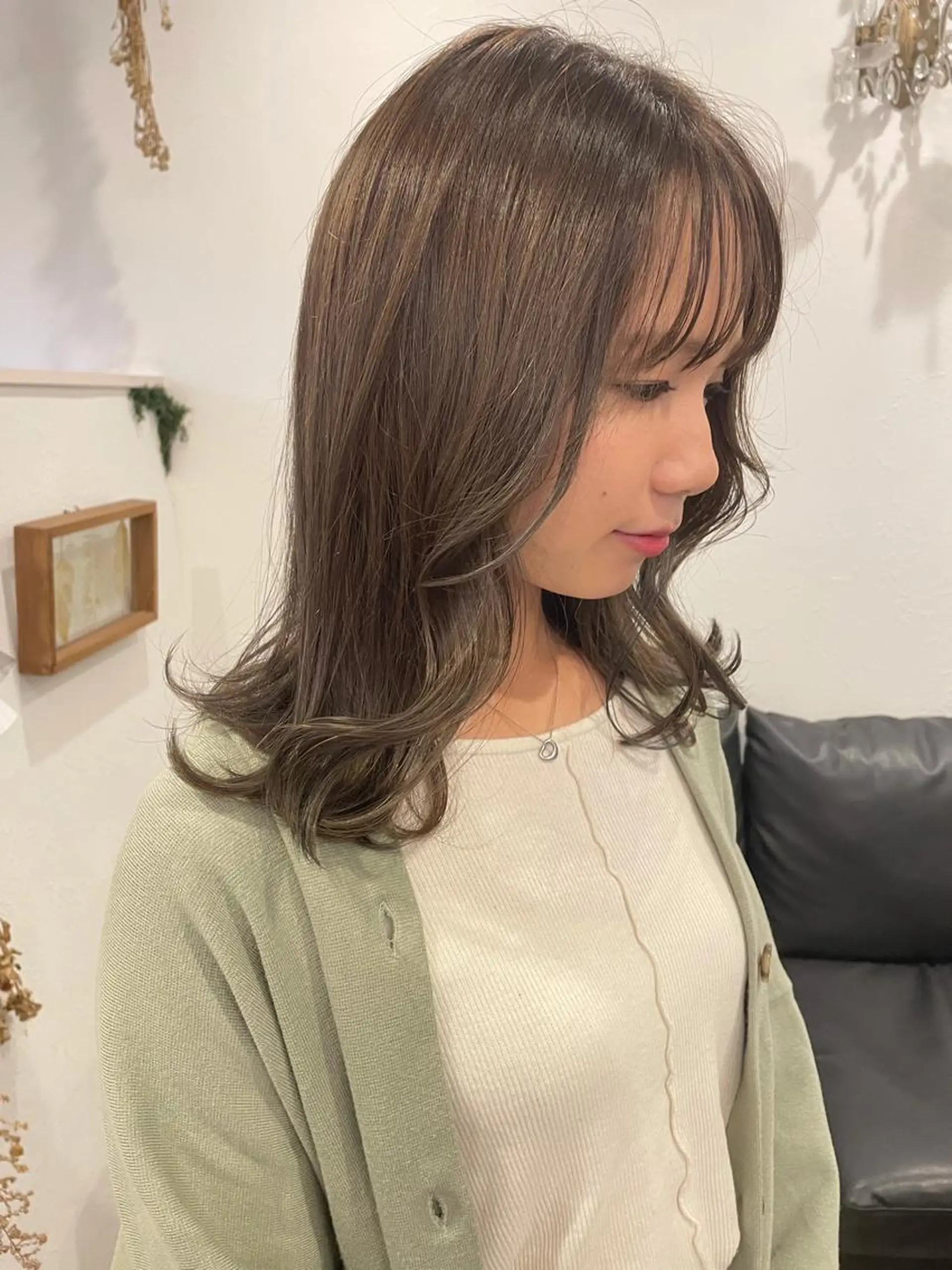 セミロング カラー アッシュ アッシュグレー アッシュグレージュ グレージュ カット ヘアカラー トリートメント m ā l o.🌷 サカモトマイコのヘアスタイル