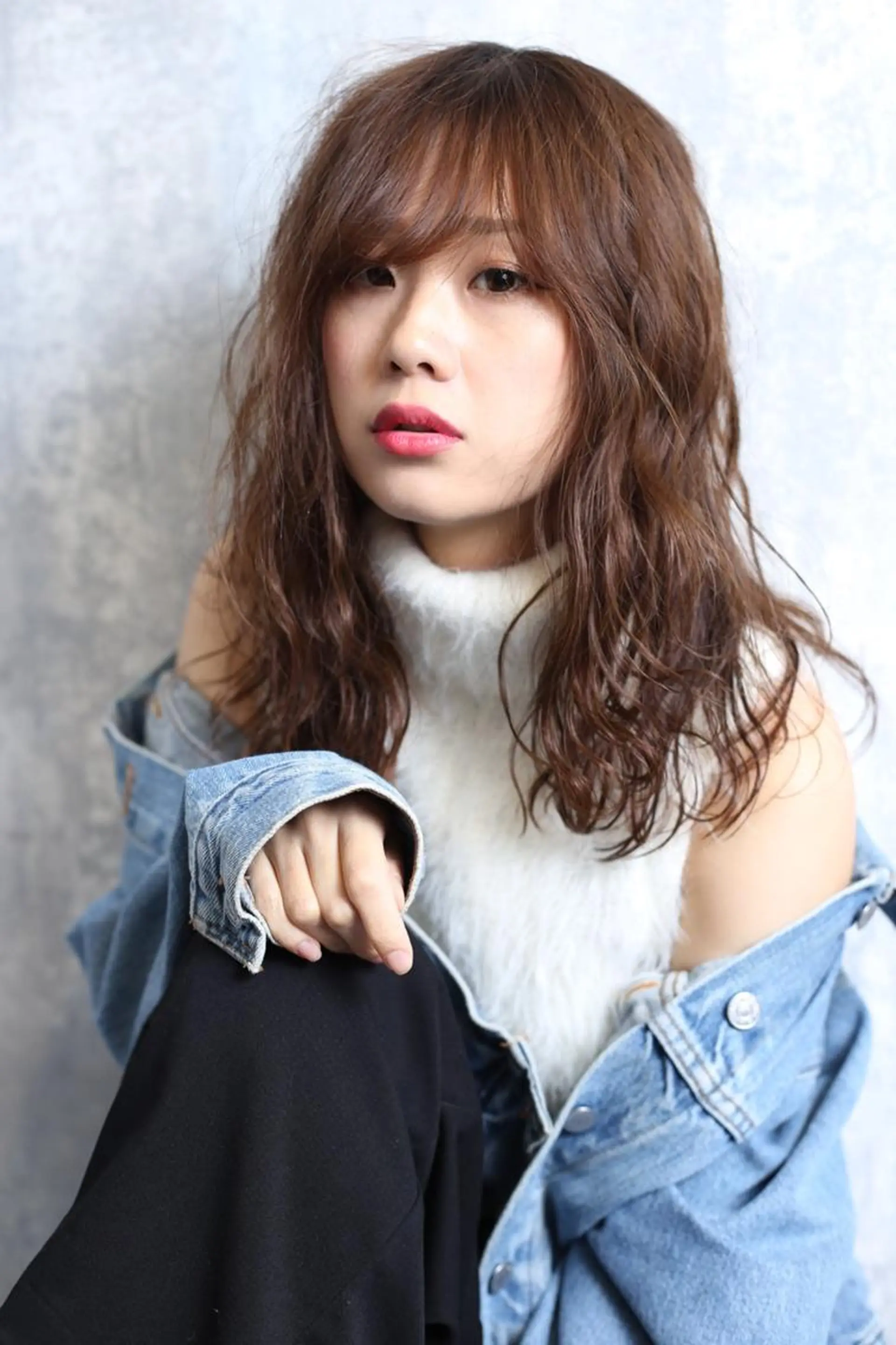 セミロング カラー アッシュ アッシュブラウン ブラウンカラー 透明感カラー vato バトのヘアスタイル