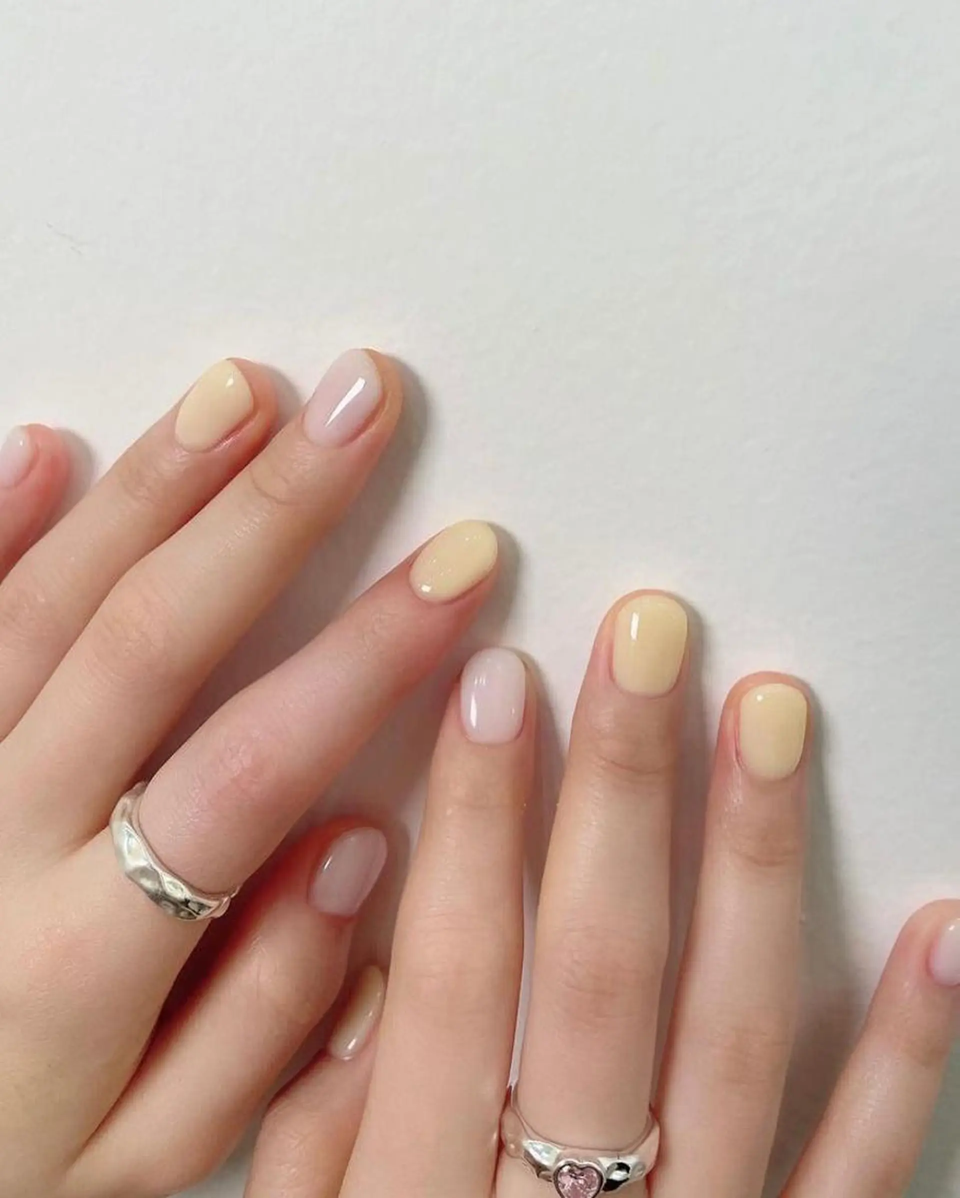 ネイル RAFFINE haru🦋🩵のネイルデザイン