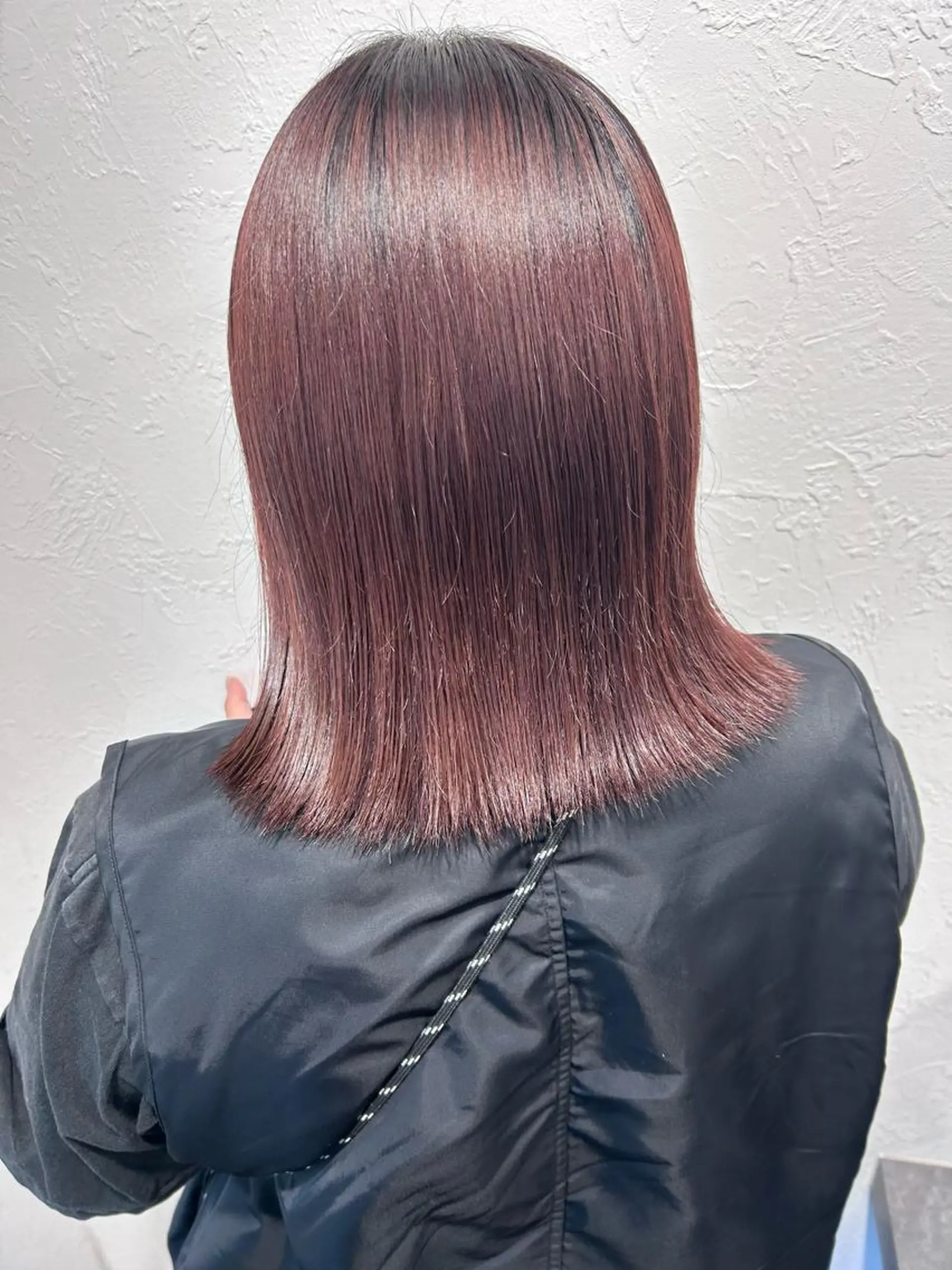 ミディアム 艶カラー/レイヤー /メンズ/マツエクのヘアスタイル