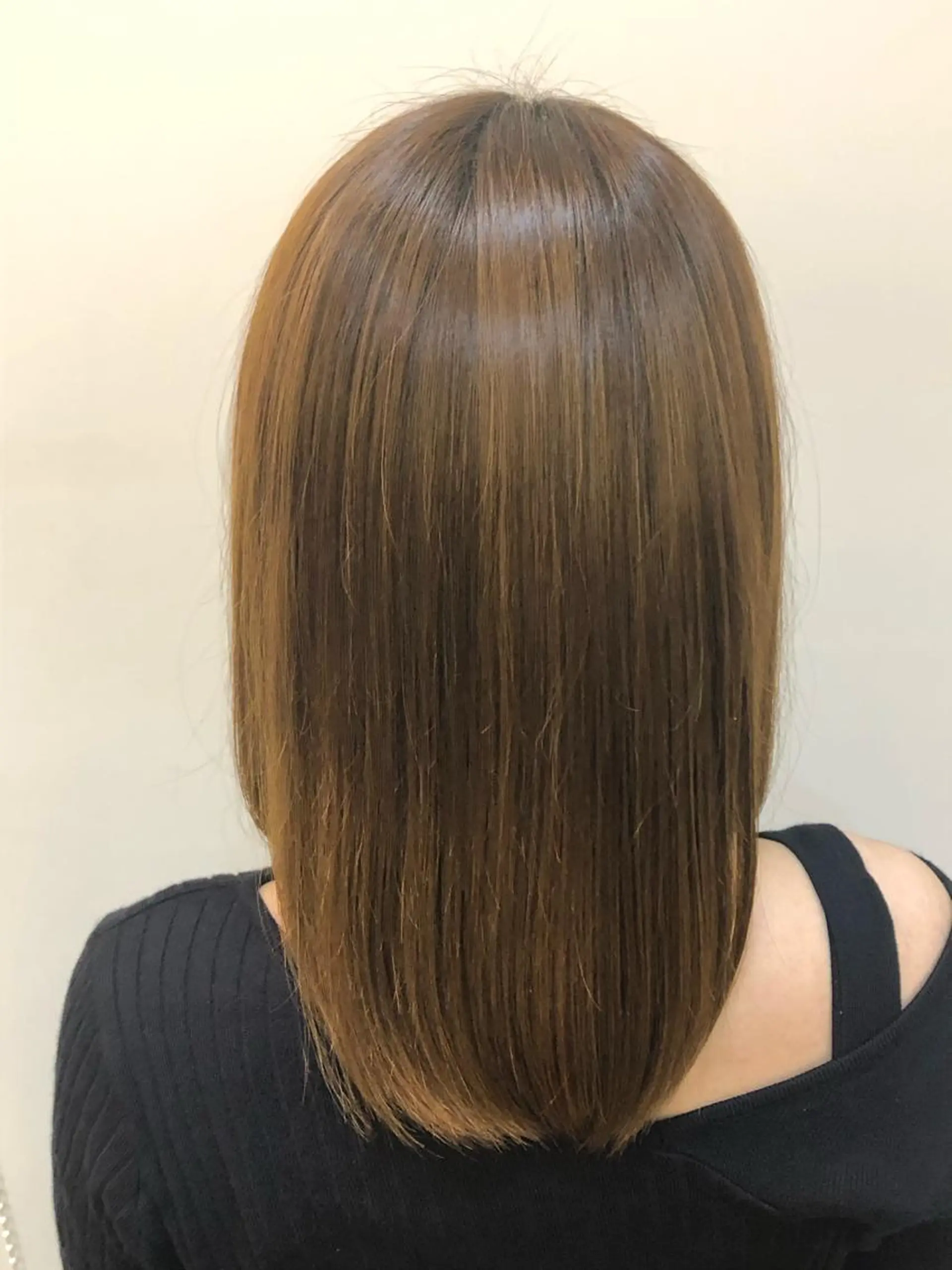 ミディアム Well's TAIGAのヘアスタイル