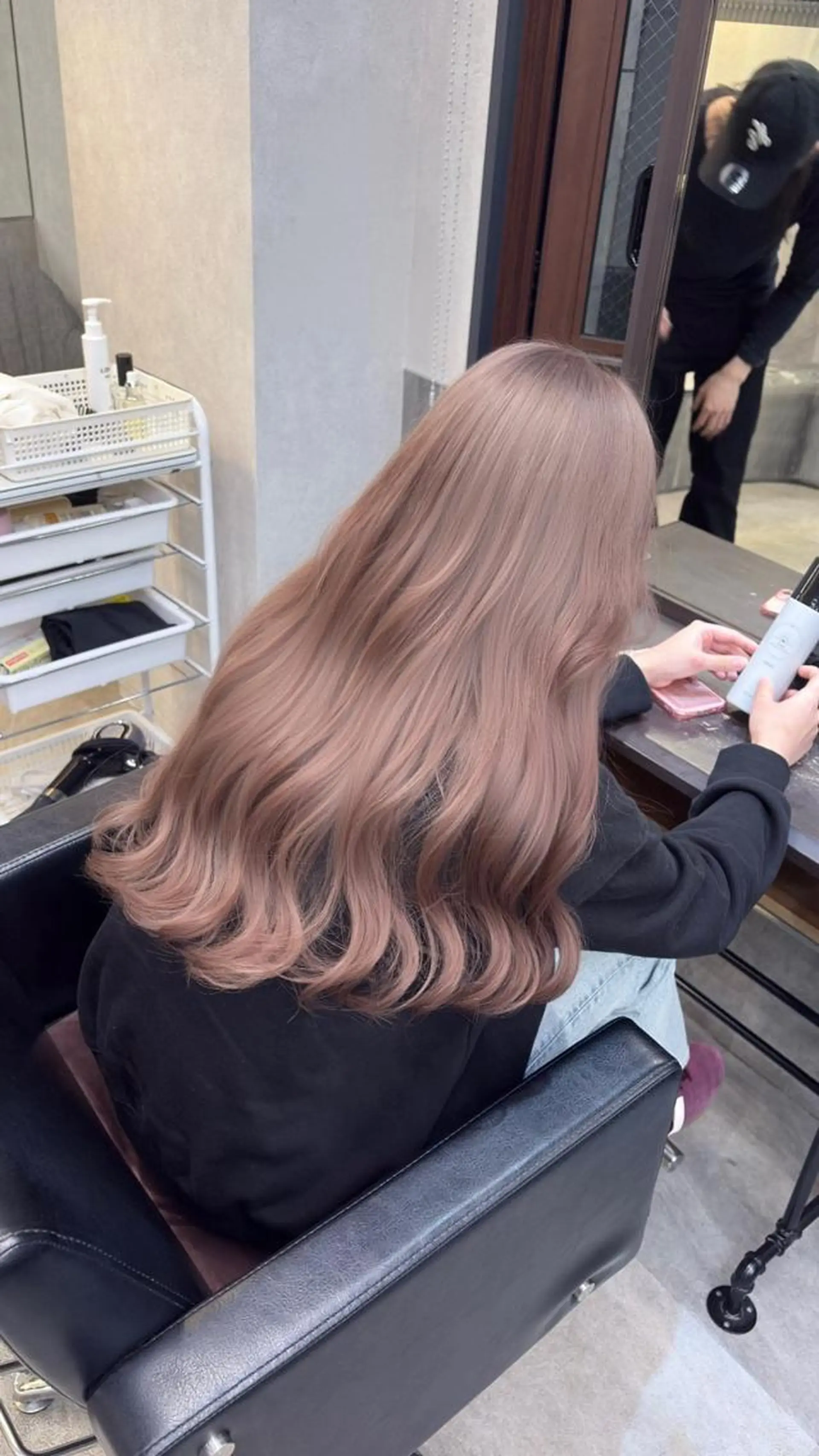 ミディアム ヘアカラー トリートメント aika aikaのヘアスタイル