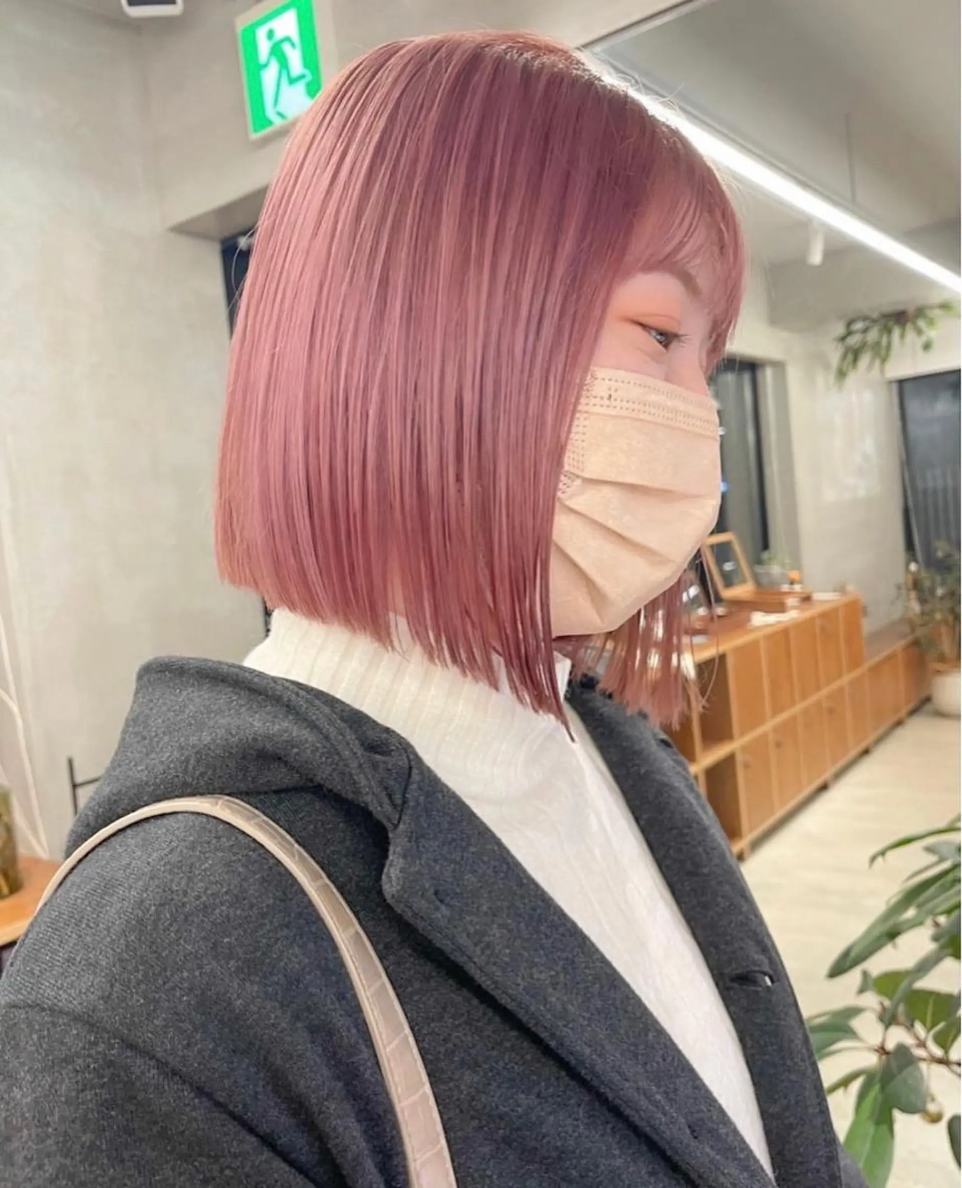 カラー 鶴井 美空のヘアスタイル