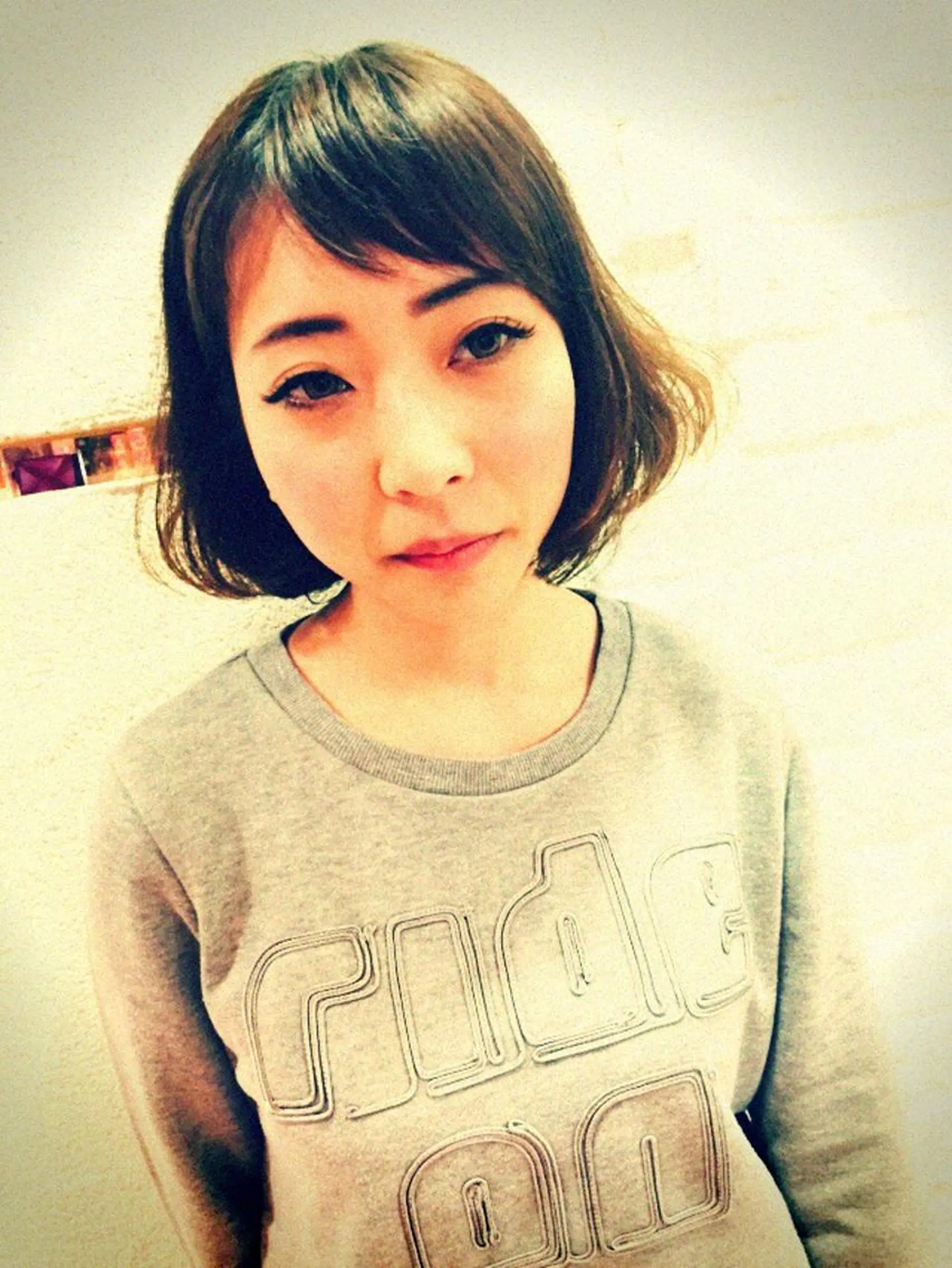 ショート ミディアム カラー アッシュ 透明感カラー ボブ オン眉 西村 達哉のヘアスタイル