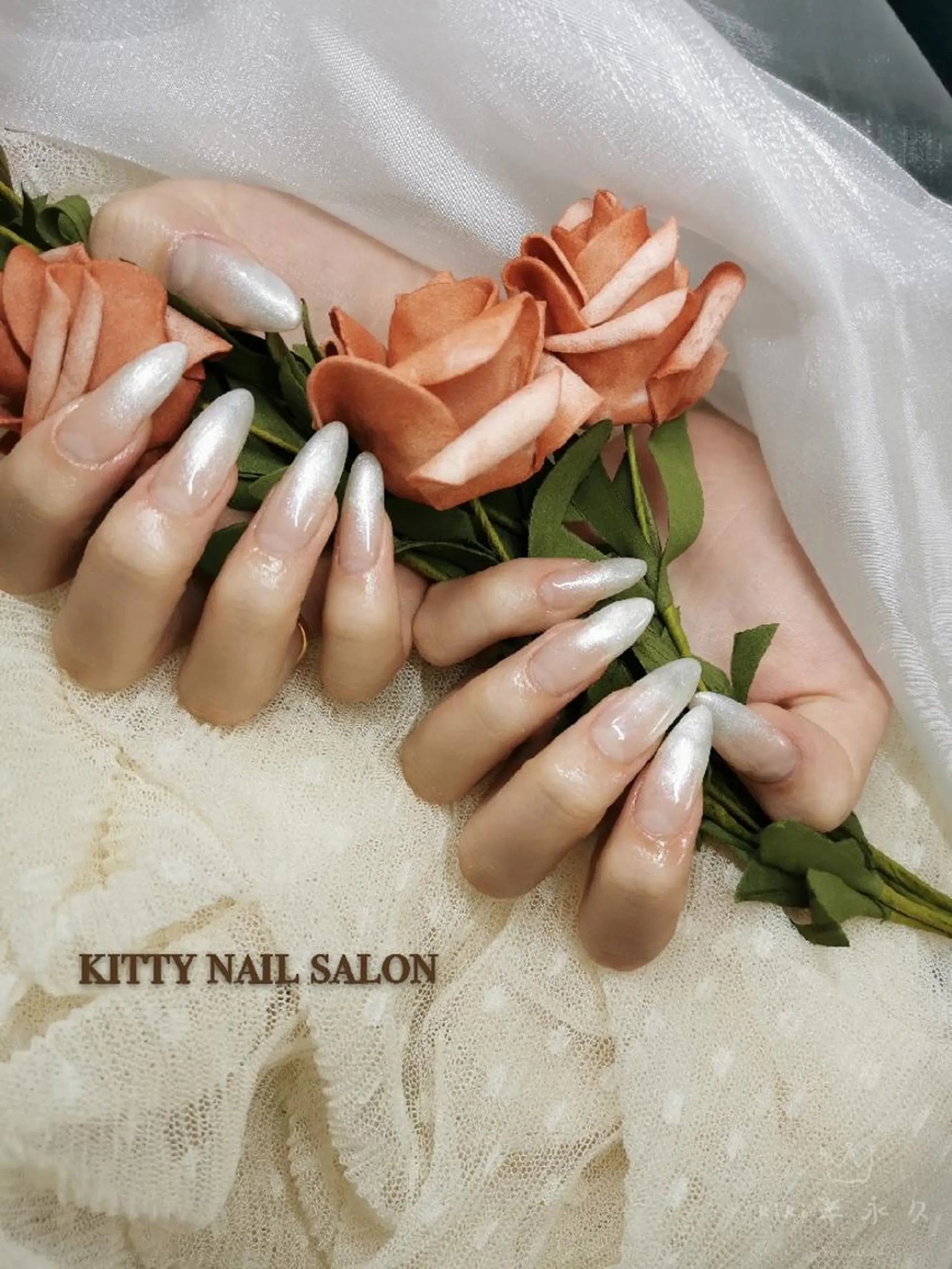 ネイル グラデーション ラメ(グリッター) ラメグラデーション スカルプネイル kitty nail salonのネイルデザイン