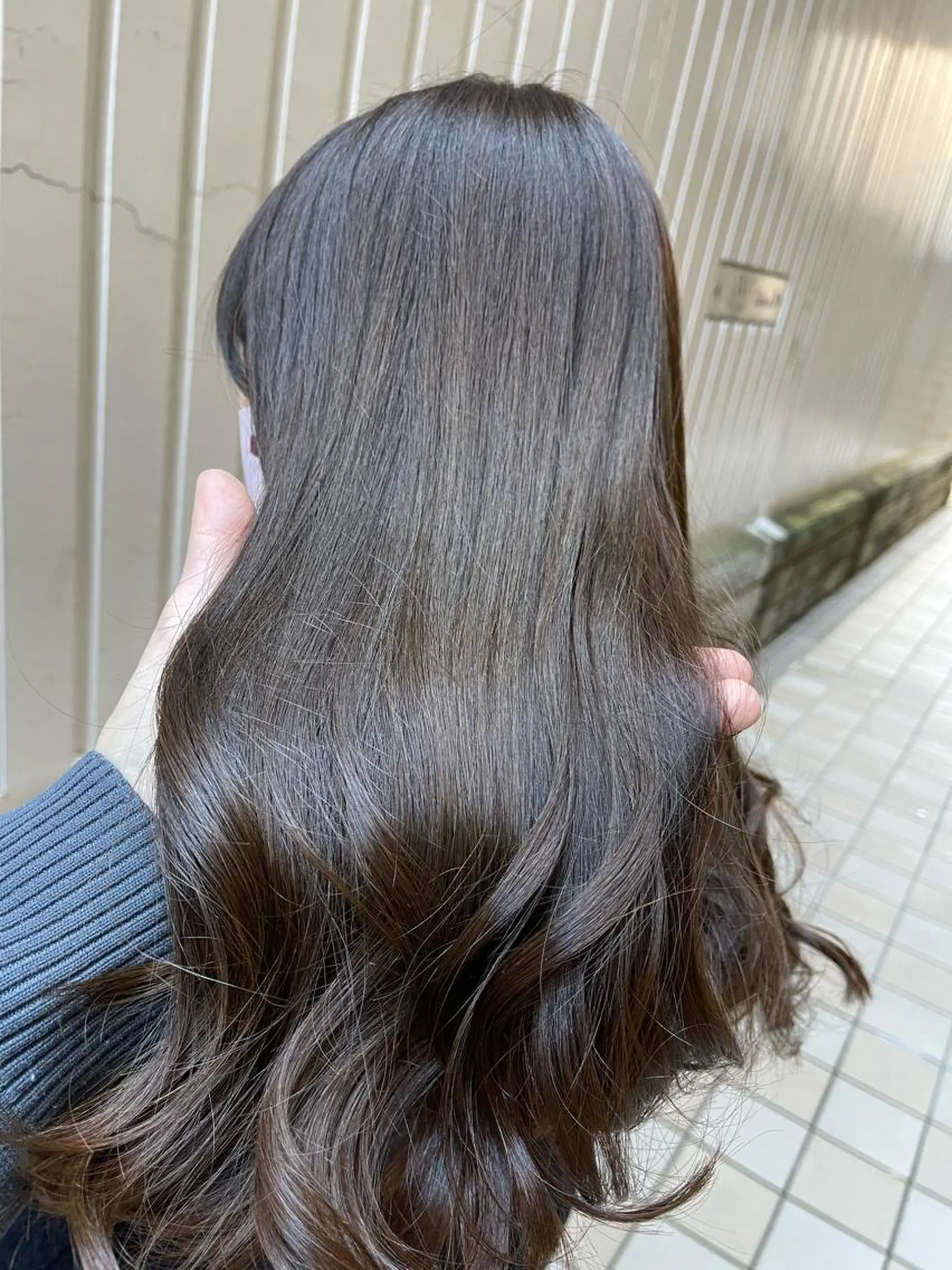 セミロング カット ヘアカラー トリートメント antica YOSHIのヘアスタイル