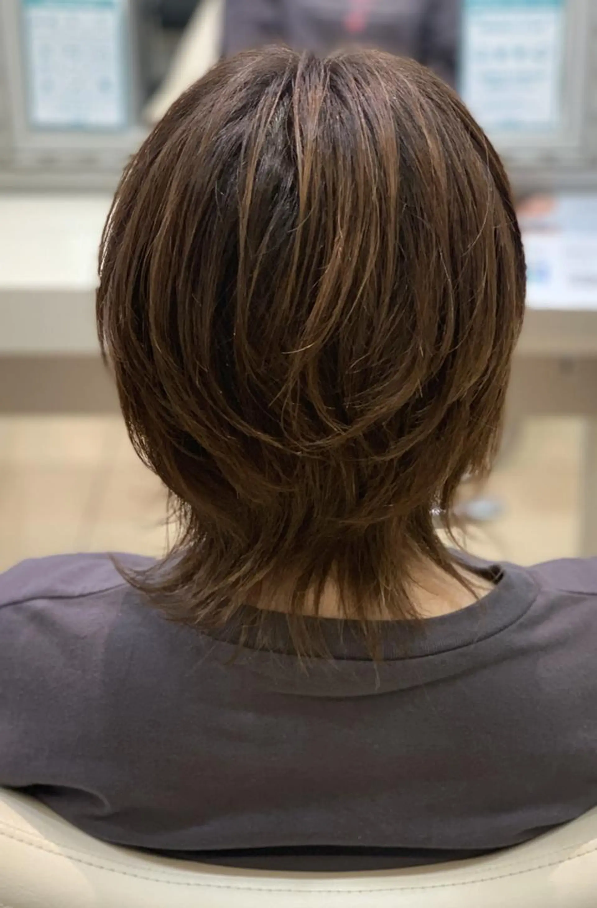 ミディアム ウルフカット Hair&Cafe Matty’sのヘアスタイル