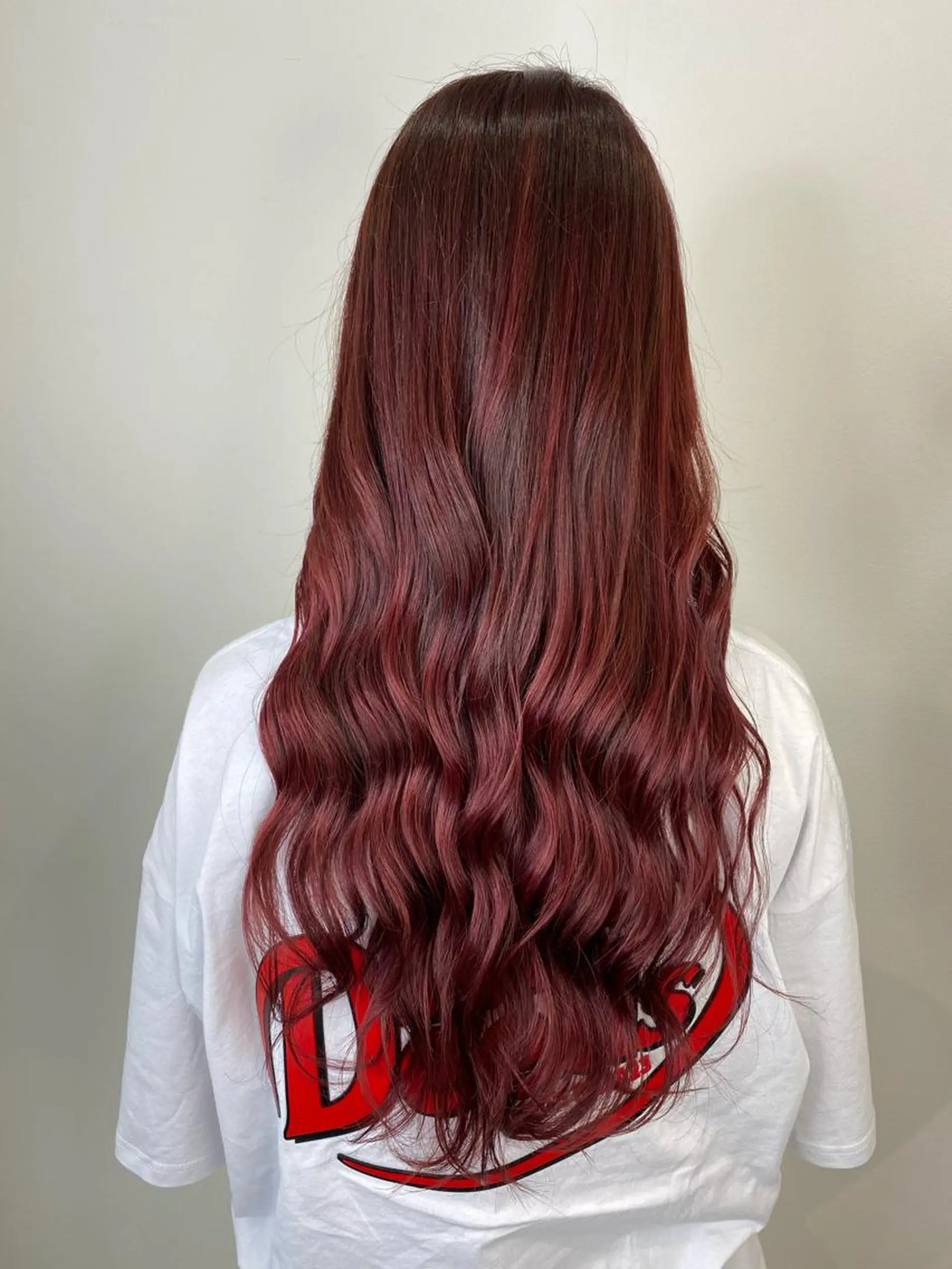 ロング カラー レッドカラー ヘアカラー トリートメント 大橋 輝久のヘアスタイル