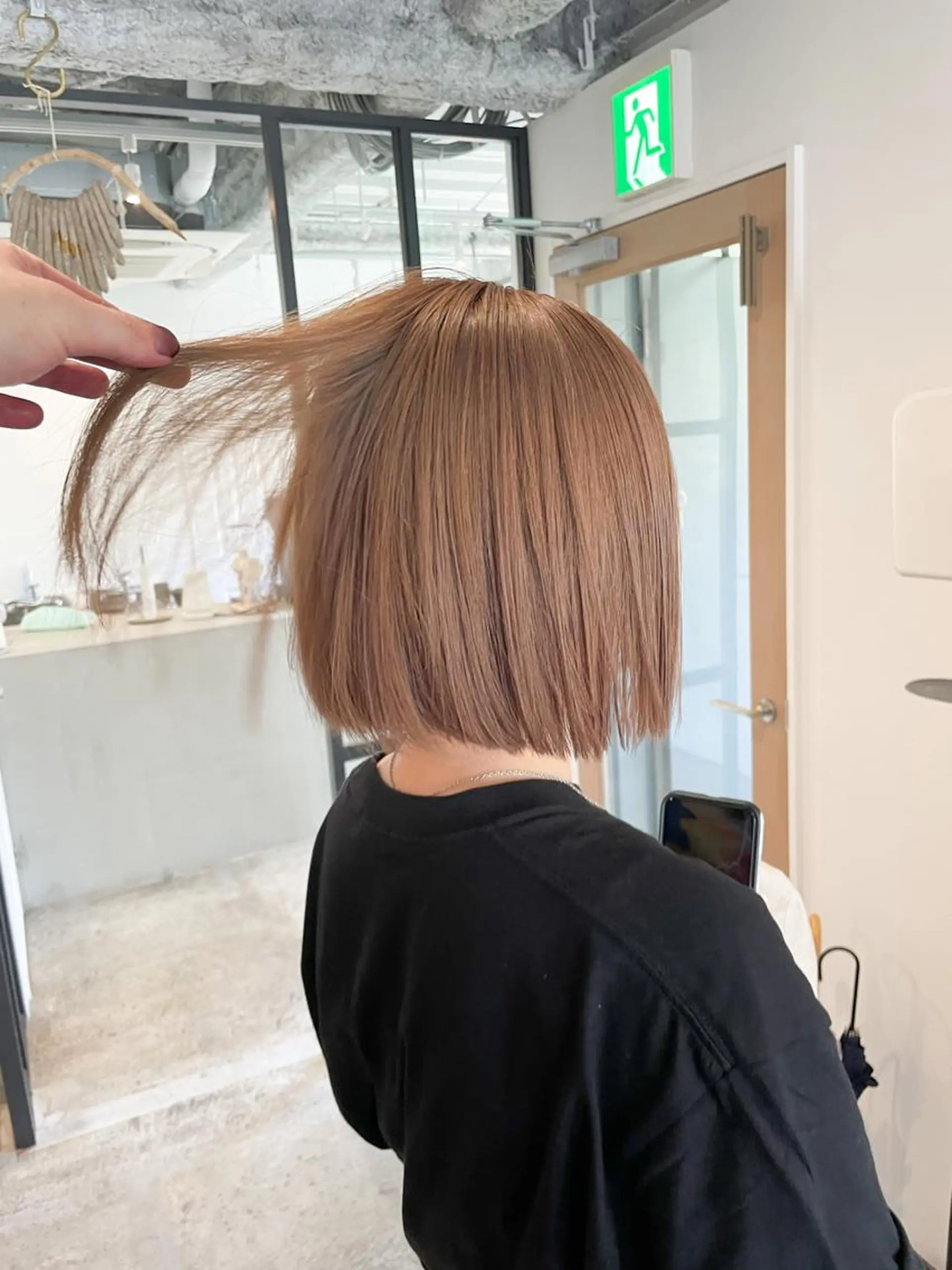 ミディアム 切りっぱなしボブ ボブ カット ヘアカラー パーマ 縮毛矯正 トリートメント Takuma Suzuki中目黒のヘアスタイル